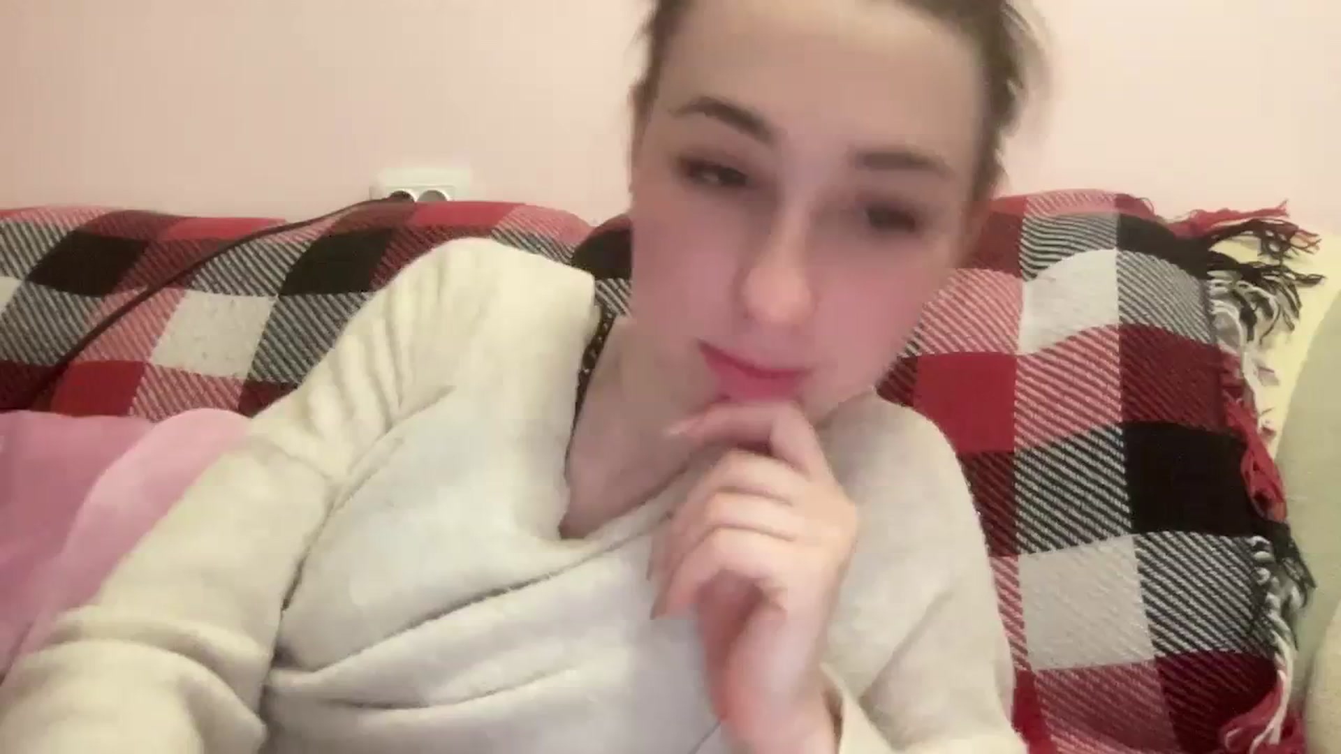 Gallery image thumbnail from Just_I's myfreecams stream on, 01/26/2024, 03:48 image 10 of 20