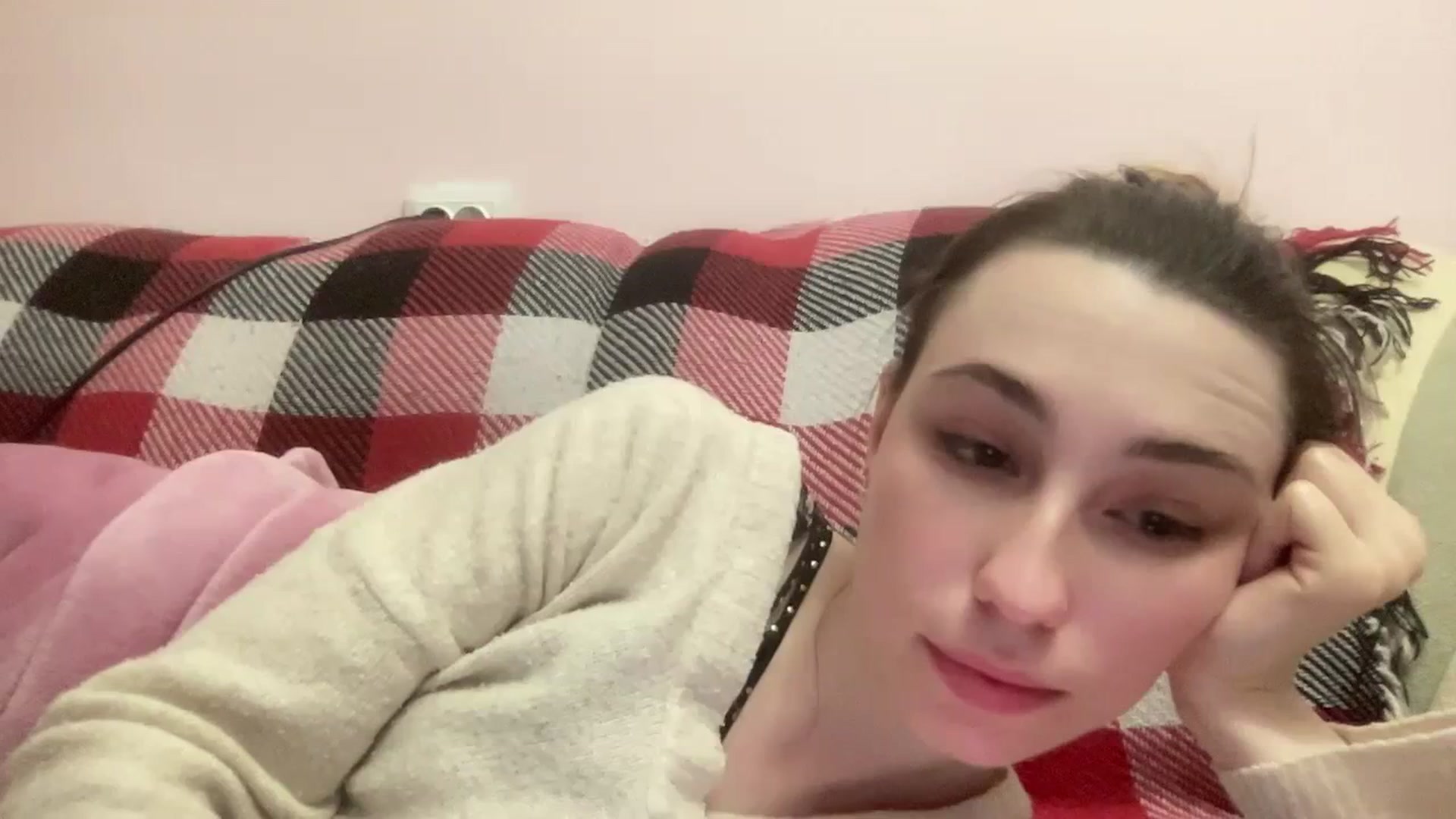Gallery image thumbnail from Just_I's myfreecams stream on, 01/26/2024, 03:48 image 14 of 20