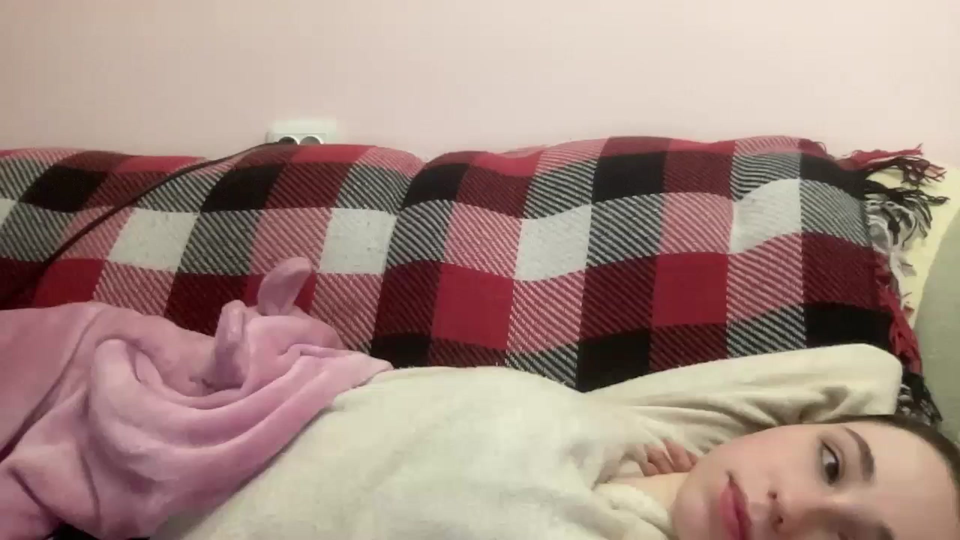 Gallery image thumbnail from Just_I's myfreecams stream on, 01/26/2024, 04:40 image 6 of 20