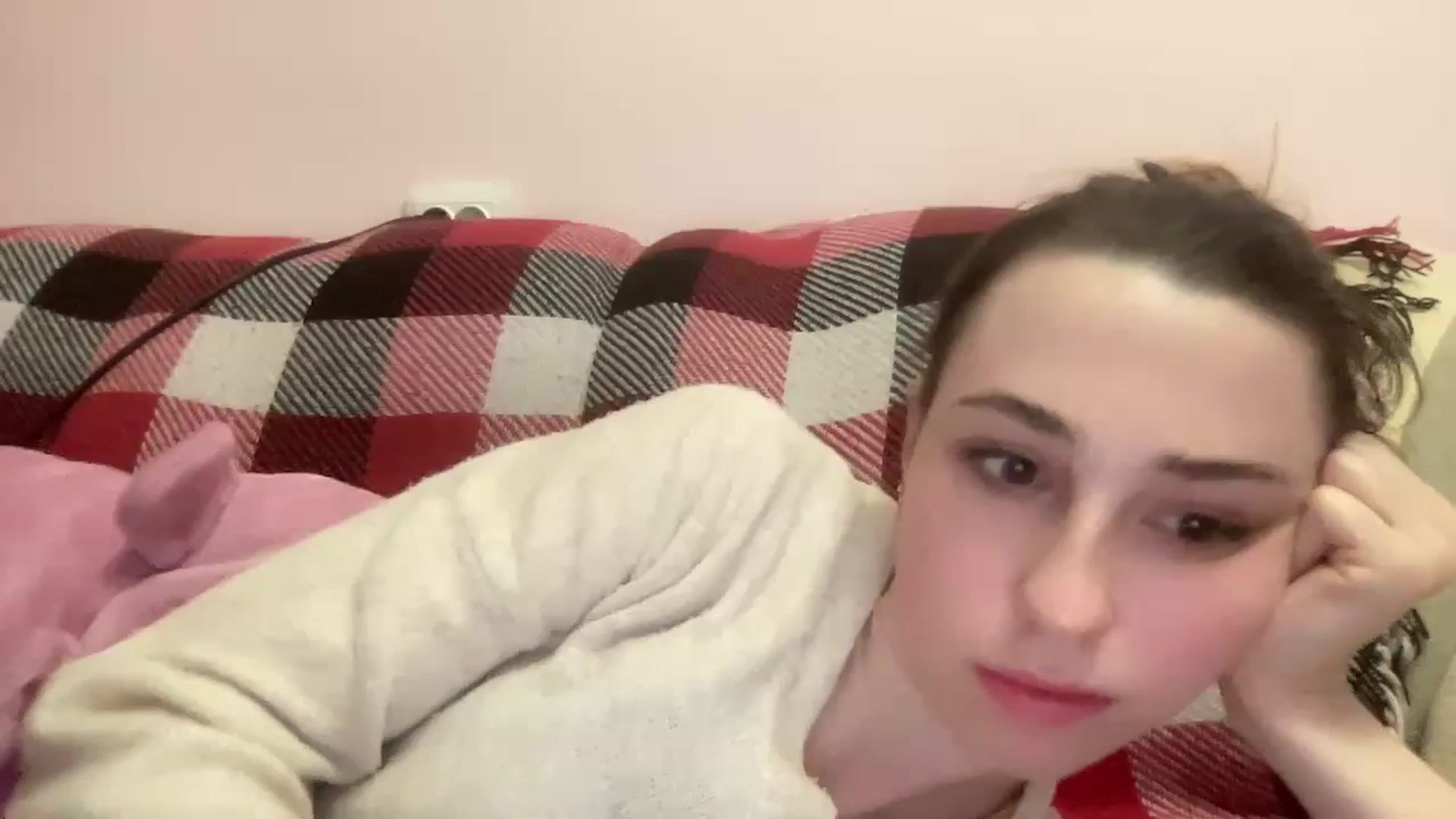 Gallery image thumbnail from Just_I's myfreecams stream on, 01/26/2024, 04:40 image 1 of 20