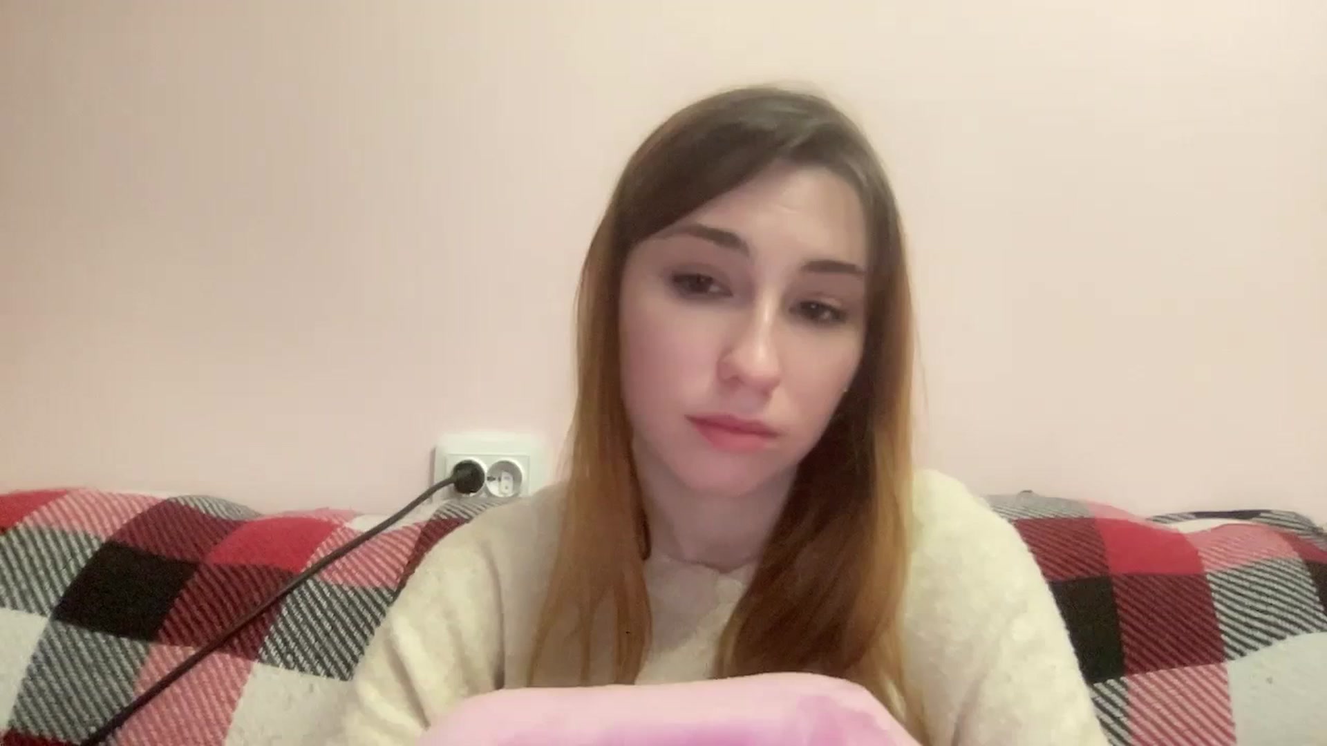 Gallery image thumbnail from Just_I's myfreecams stream on, 01/27/2024, 24:22 image 12 of 20