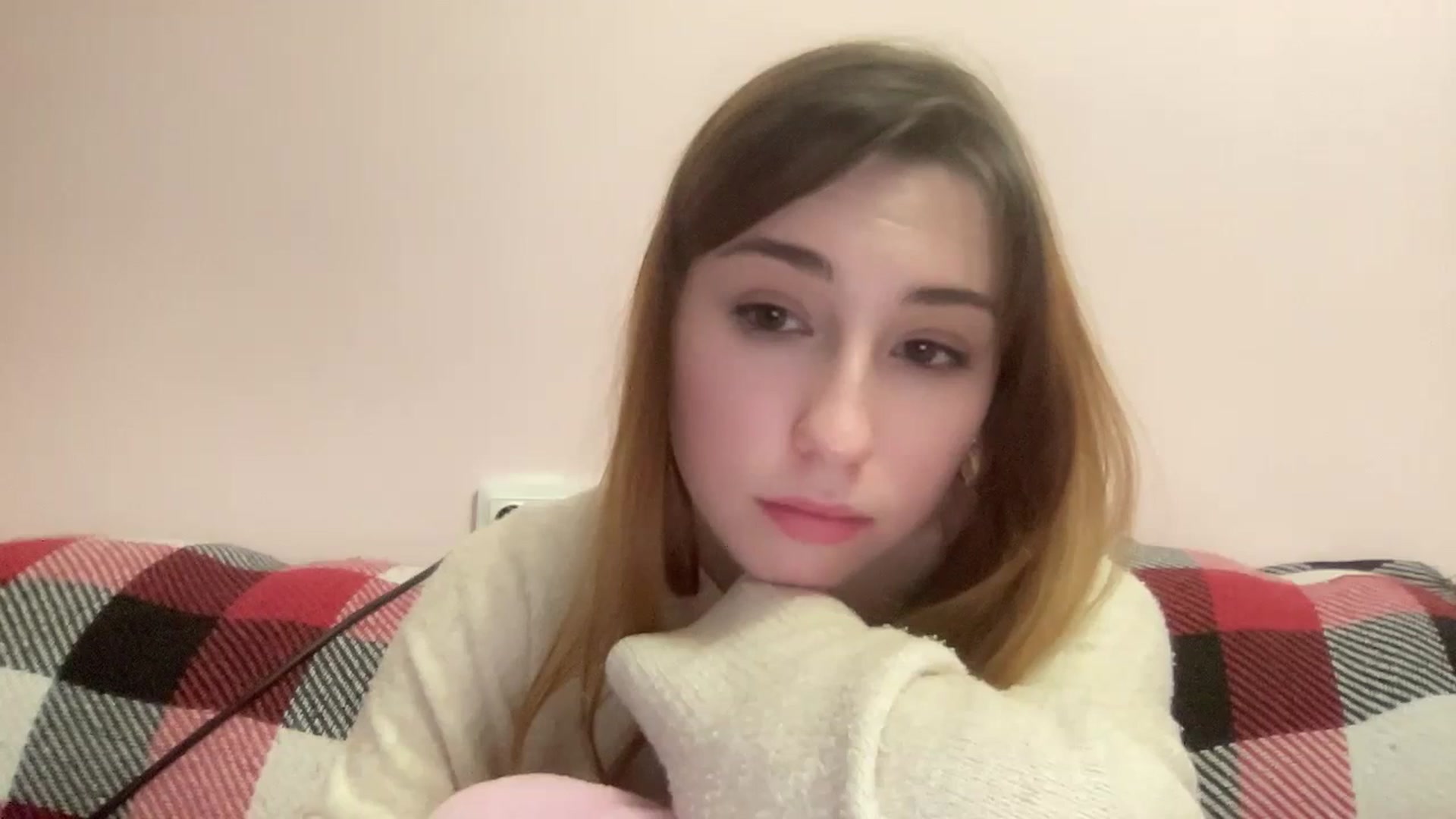 Gallery image thumbnail from Just_I's myfreecams stream on, 01/27/2024, 24:22 image 9 of 20