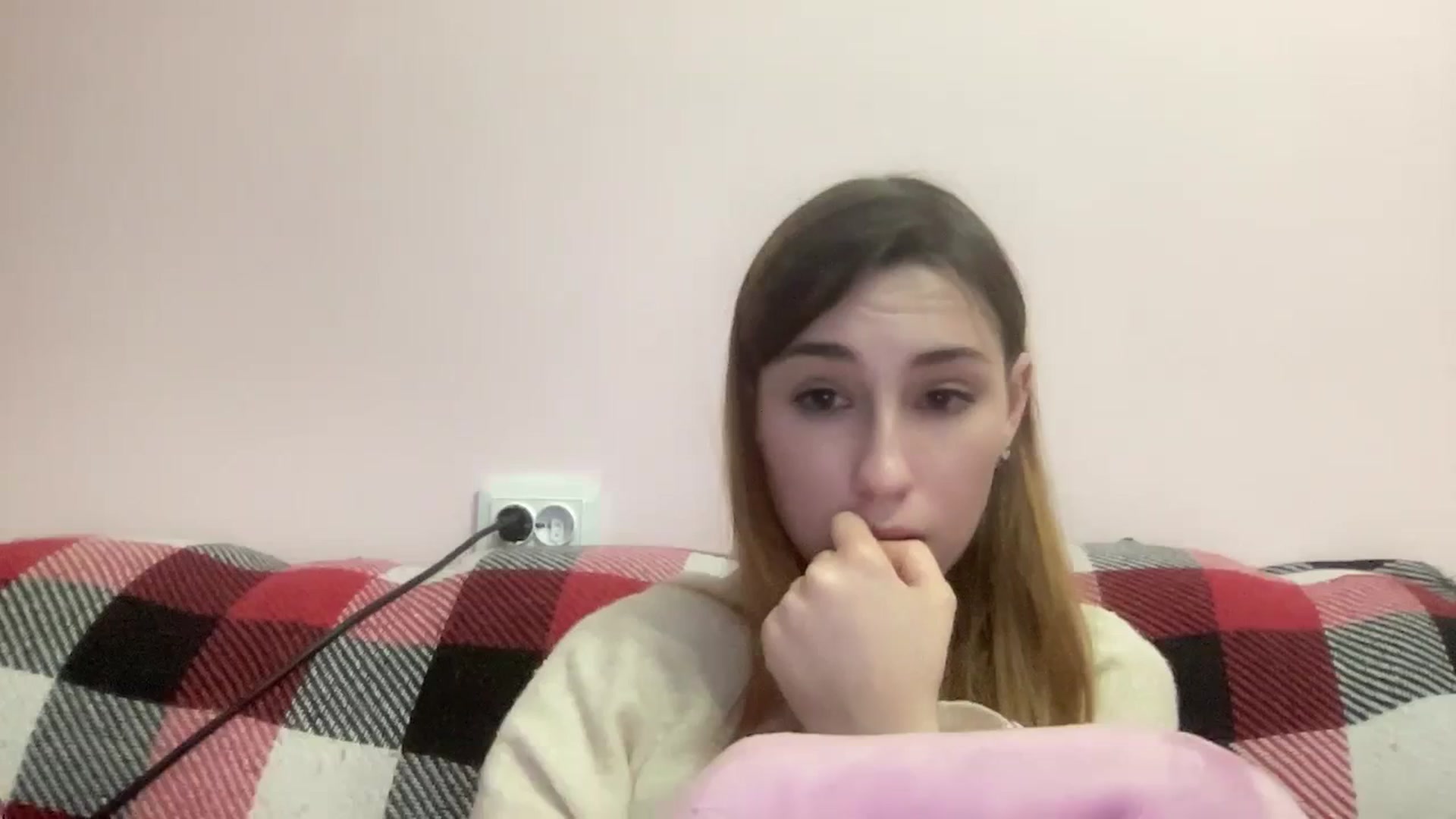 Gallery image thumbnail from Just_I's myfreecams stream on, 01/27/2024, 24:22 image 17 of 20