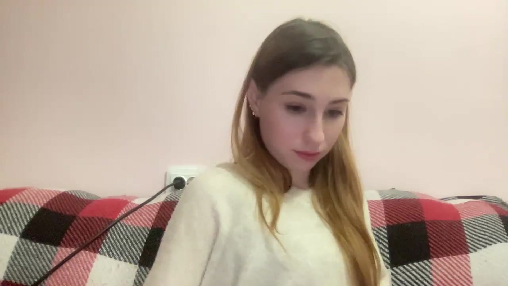 Gallery image thumbnail from Just_I's myfreecams stream on, 01/27/2024, 24:22 image 20 of 20