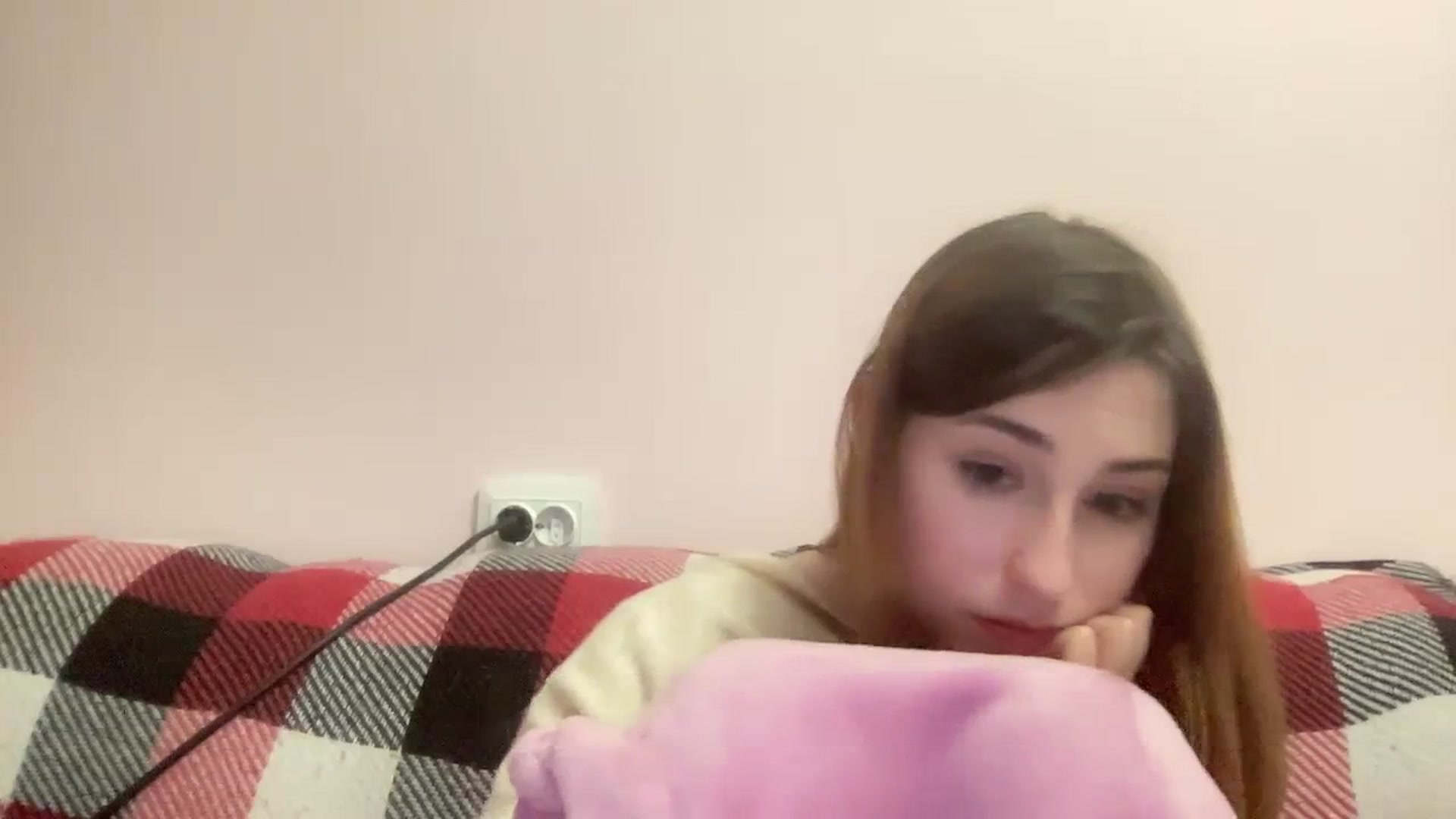 Gallery image thumbnail from Just_I's myfreecams stream on, 01/27/2024, 24:22 image 15 of 20