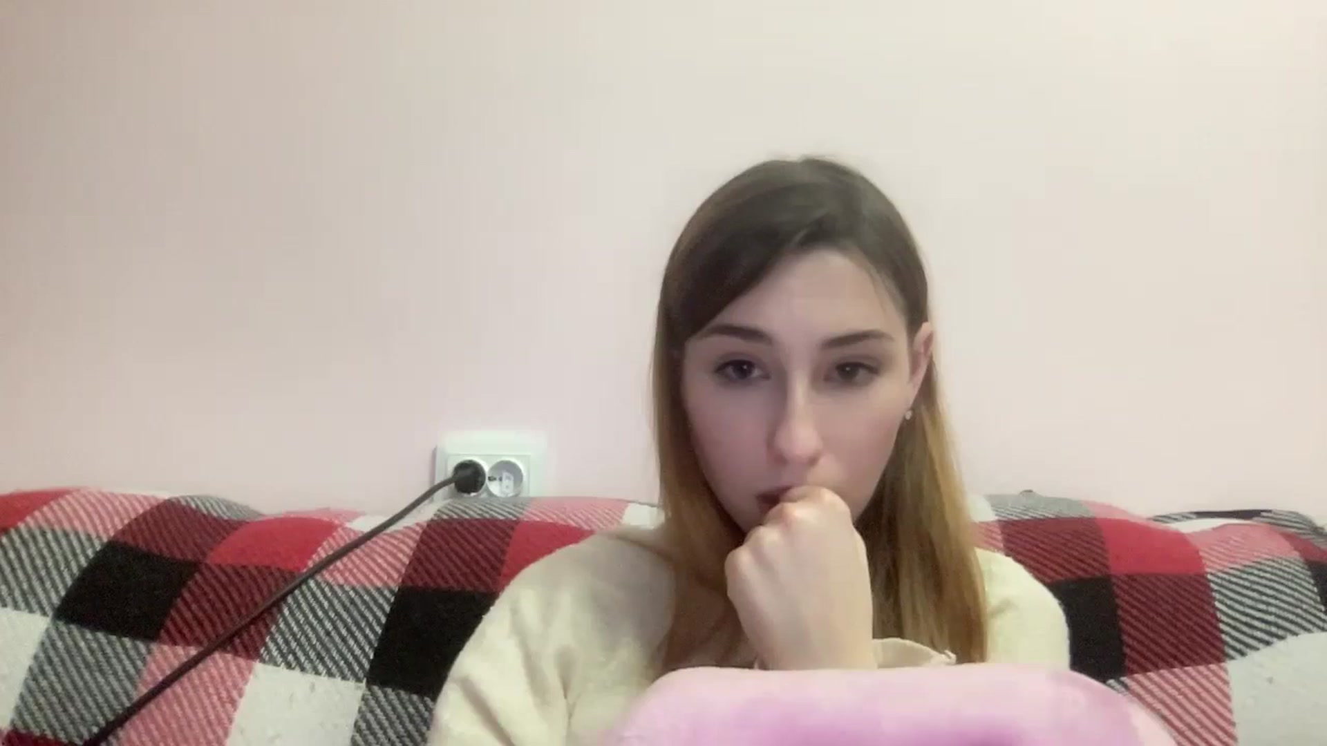 Gallery image thumbnail from Just_I's myfreecams stream on, 01/27/2024, 24:22 image 18 of 20