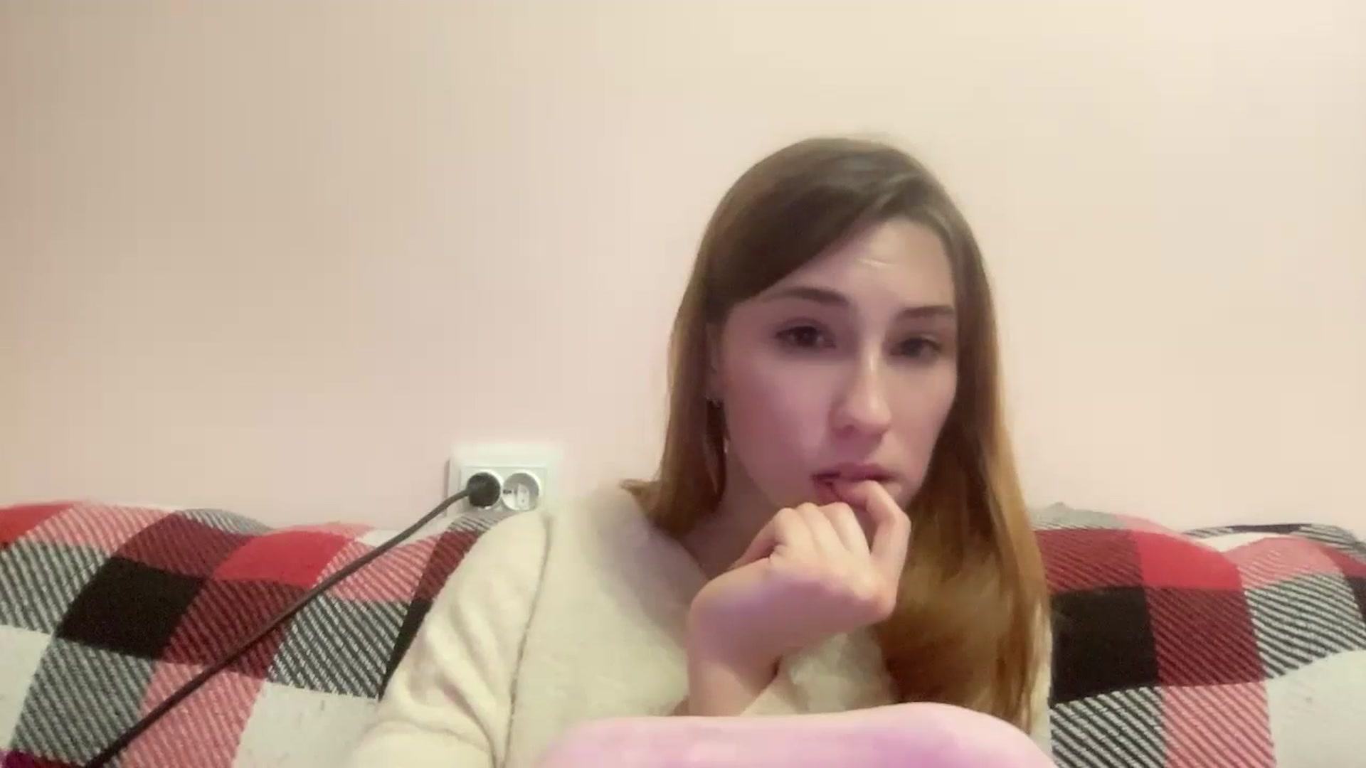 Gallery image thumbnail from Just_I's myfreecams stream on, 01/27/2024, 24:22 image 3 of 20