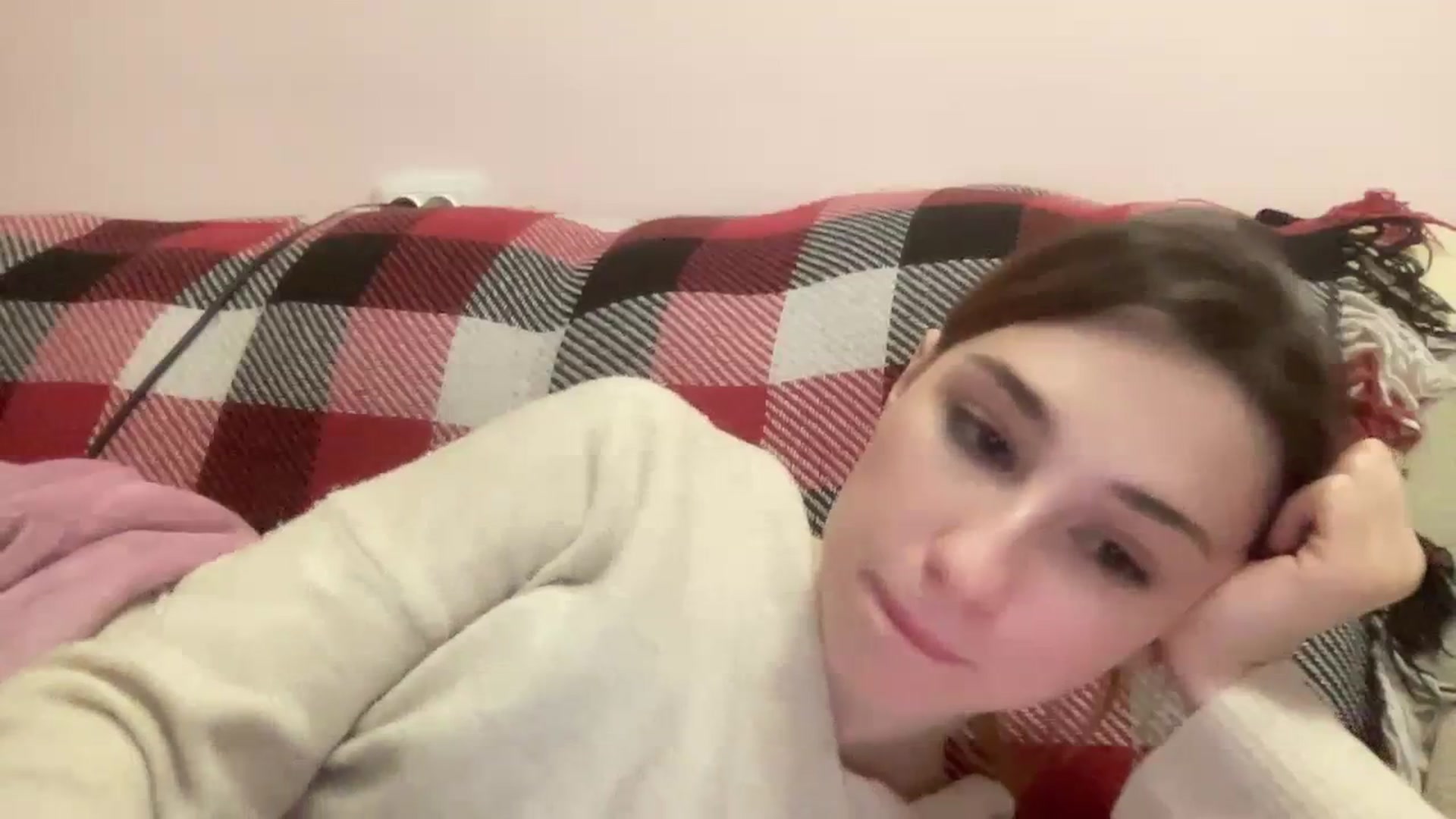 Gallery image thumbnail from Just_I's myfreecams stream on, 01/27/2024, 04:58 image 16 of 20