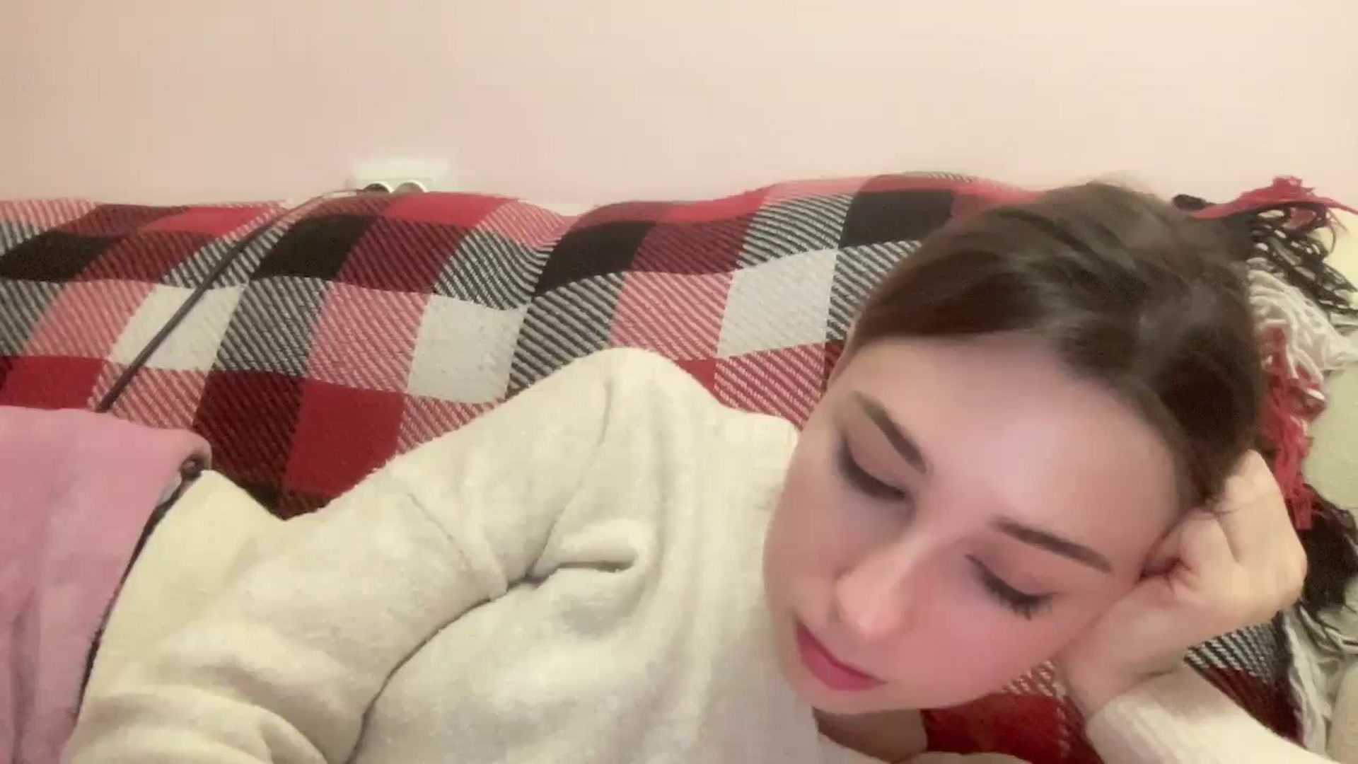 Gallery image thumbnail from Just_I's myfreecams stream on, 01/27/2024, 04:58 image 12 of 20