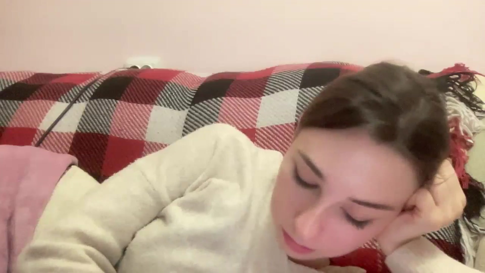 Gallery image thumbnail from Just_I's myfreecams stream on, 01/27/2024, 04:58 image 10 of 20