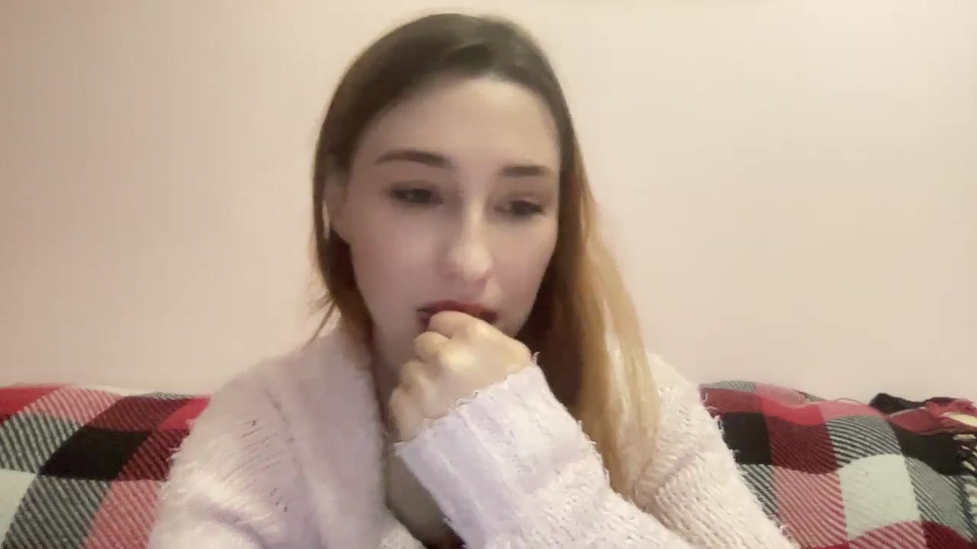 Gallery image thumbnail from Just_I's myfreecams stream on, 01/27/2024, 18:10 image 8 of 20