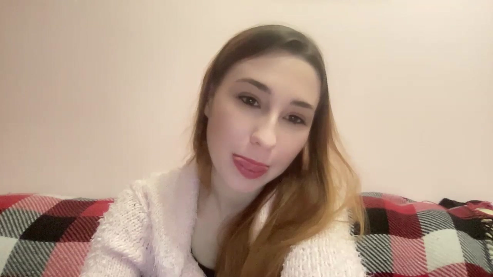 Gallery image thumbnail from Just_I's myfreecams stream on, 01/27/2024, 18:10 image 12 of 20