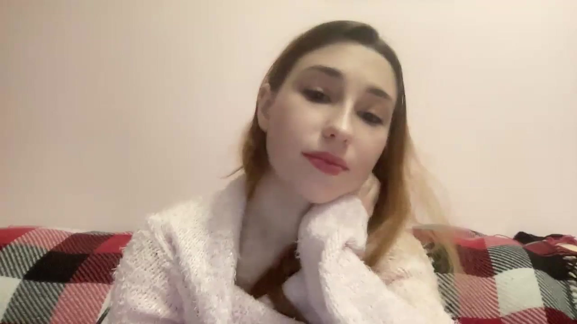 Gallery image thumbnail from Just_I's myfreecams stream on, 01/27/2024, 18:10 image 6 of 20