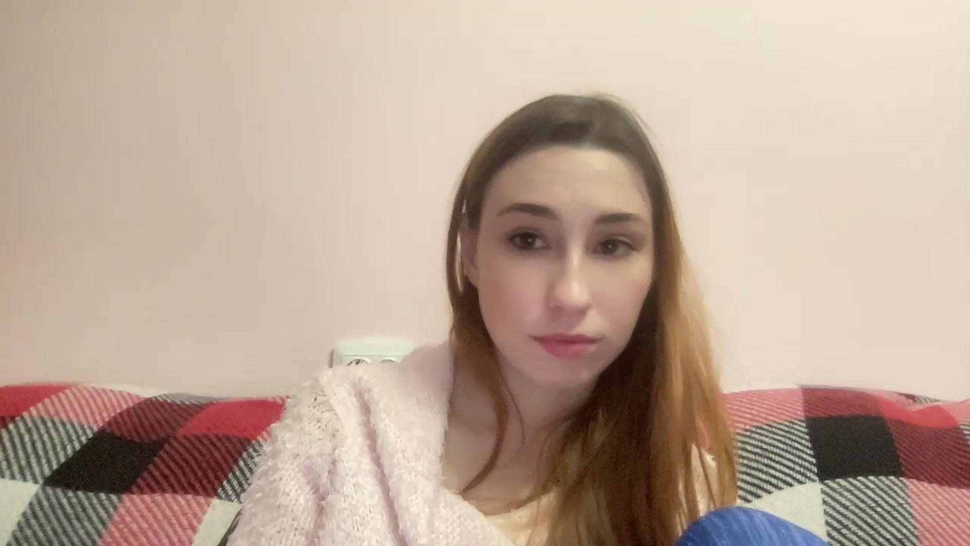Gallery image thumbnail from Just_I's myfreecams stream on, 01/27/2024, 19:39 image 14 of 20