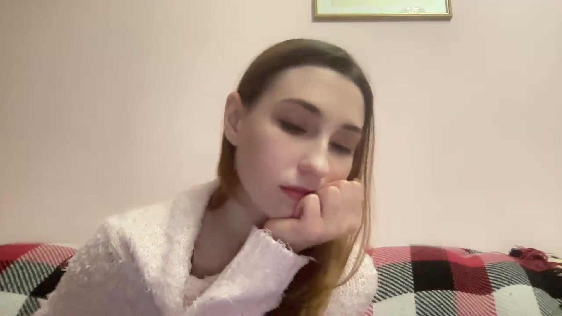 Gallery image thumbnail from Just_I's myfreecams stream on, 01/27/2024, 19:39 image 6 of 20