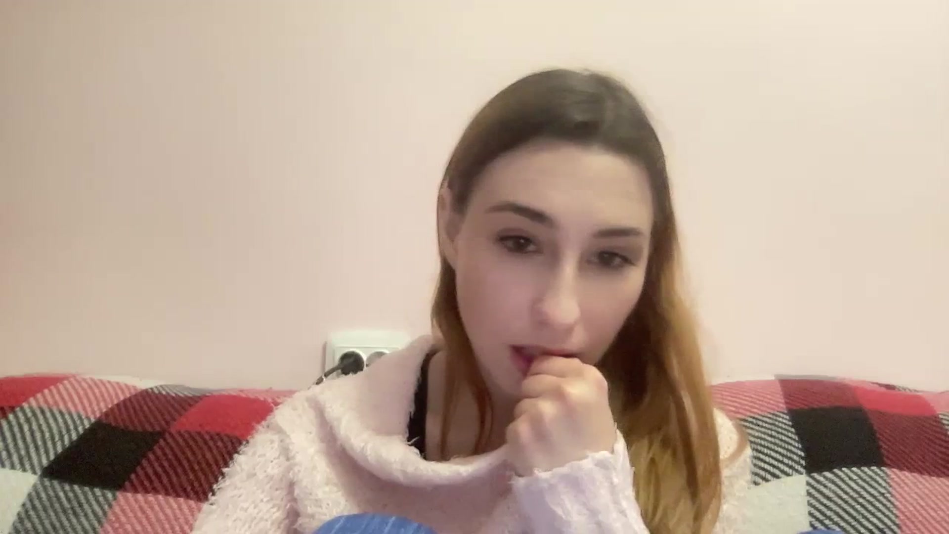 Gallery image thumbnail from Just_I's myfreecams stream on, 01/27/2024, 19:39 image 19 of 20