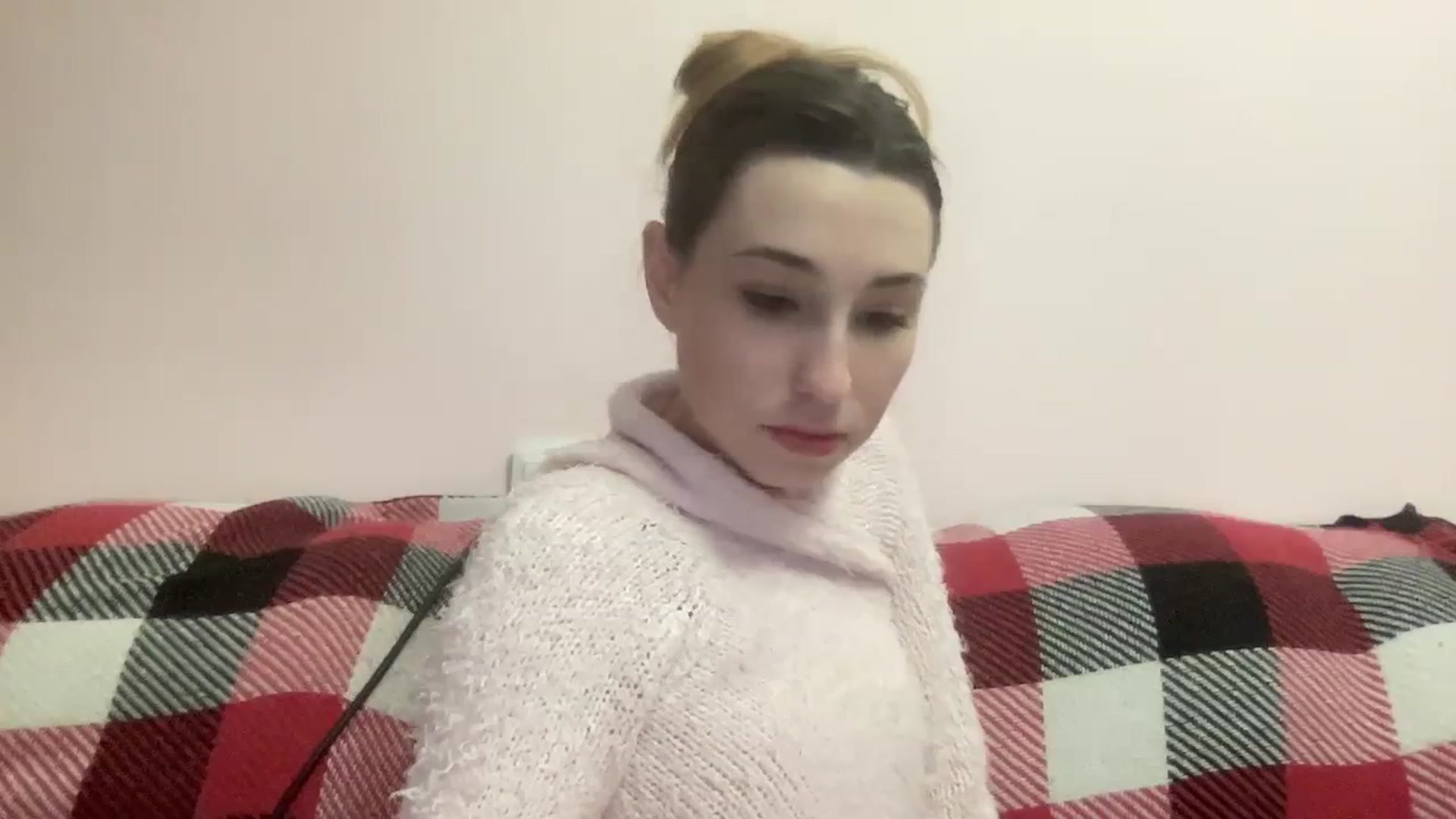 Gallery image thumbnail from Just_I's myfreecams stream on, 01/27/2024, 22:49 image 12 of 20