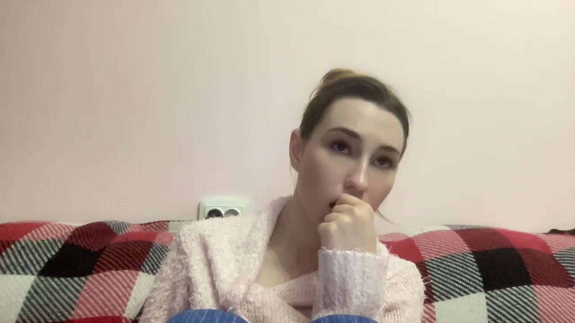 Gallery image thumbnail from Just_I's myfreecams stream on, 01/27/2024, 22:49 image 20 of 20