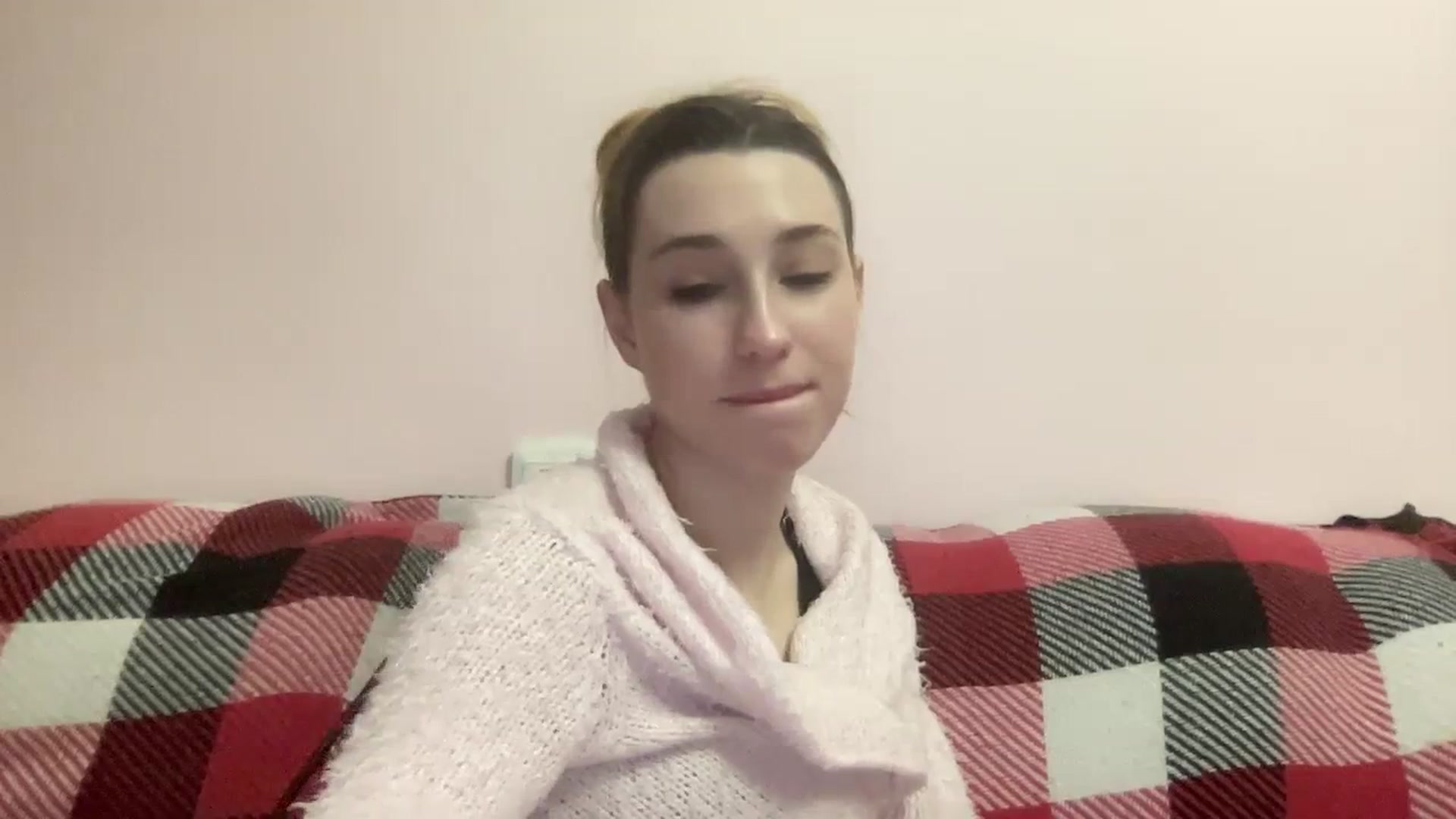 Gallery image thumbnail from Just_I's myfreecams stream on, 01/27/2024, 22:49 image 7 of 20