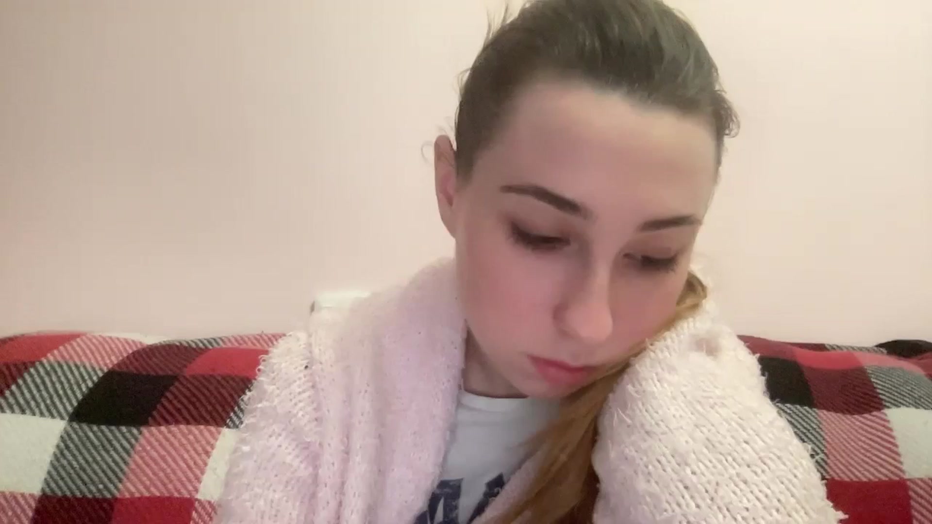 Gallery image thumbnail from Just_I's myfreecams stream on, 01/28/2024, 22:45 image 6 of 20