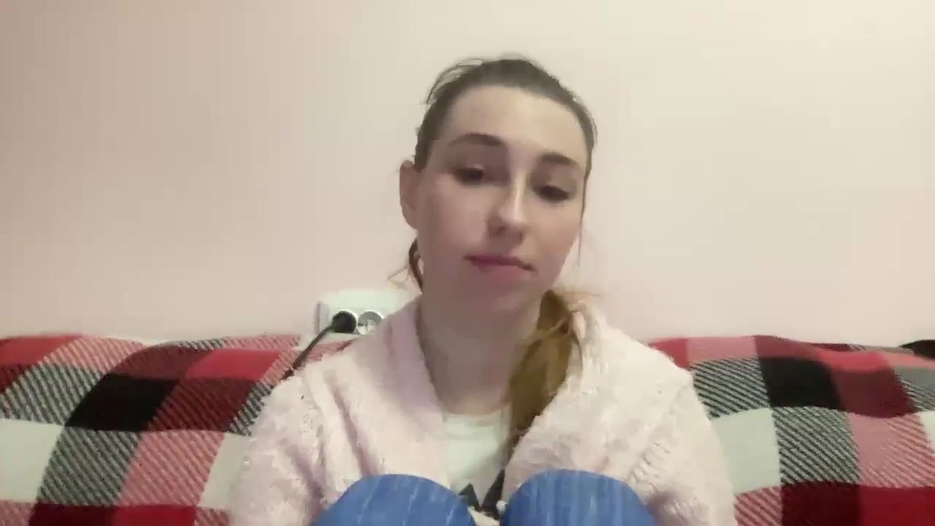 Gallery image thumbnail from Just_I's myfreecams stream on, 01/28/2024, 22:45 image 14 of 20