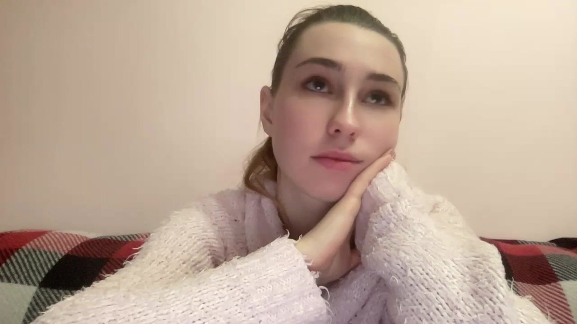Gallery image thumbnail from Just_I's myfreecams stream on, 01/29/2024, 24:01 image 6 of 20