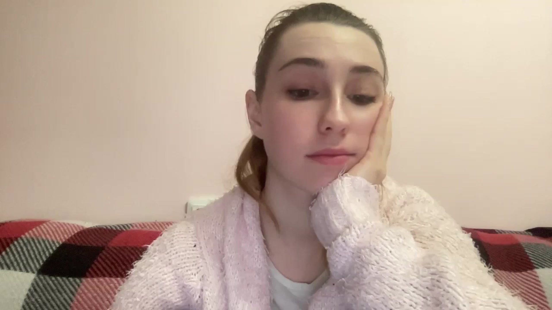 Gallery image thumbnail from Just_I's myfreecams stream on, 01/29/2024, 24:01 image 7 of 20
