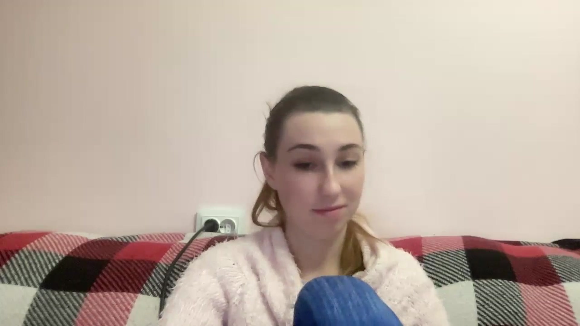 Gallery image thumbnail from Just_I's myfreecams stream on, 01/29/2024, 24:01 image 16 of 20