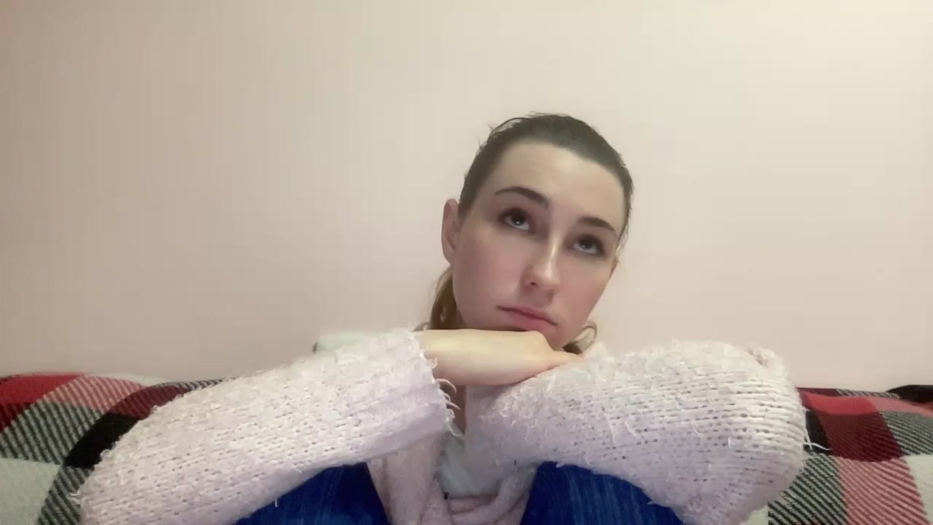Gallery image thumbnail from Just_I's myfreecams stream on, 01/29/2024, 24:01 image 11 of 20