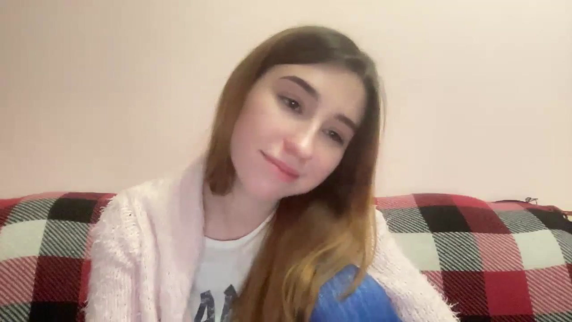 Gallery image thumbnail from Just_I's myfreecams stream on, 01/29/2024, 21:25 image 11 of 20