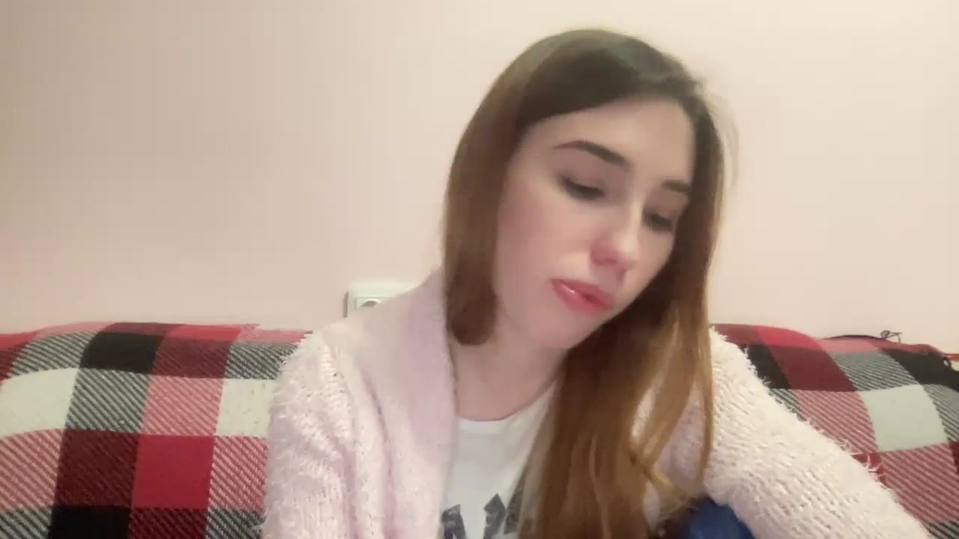 Gallery image thumbnail from Just_I's myfreecams stream on, 01/29/2024, 21:25 image 9 of 20