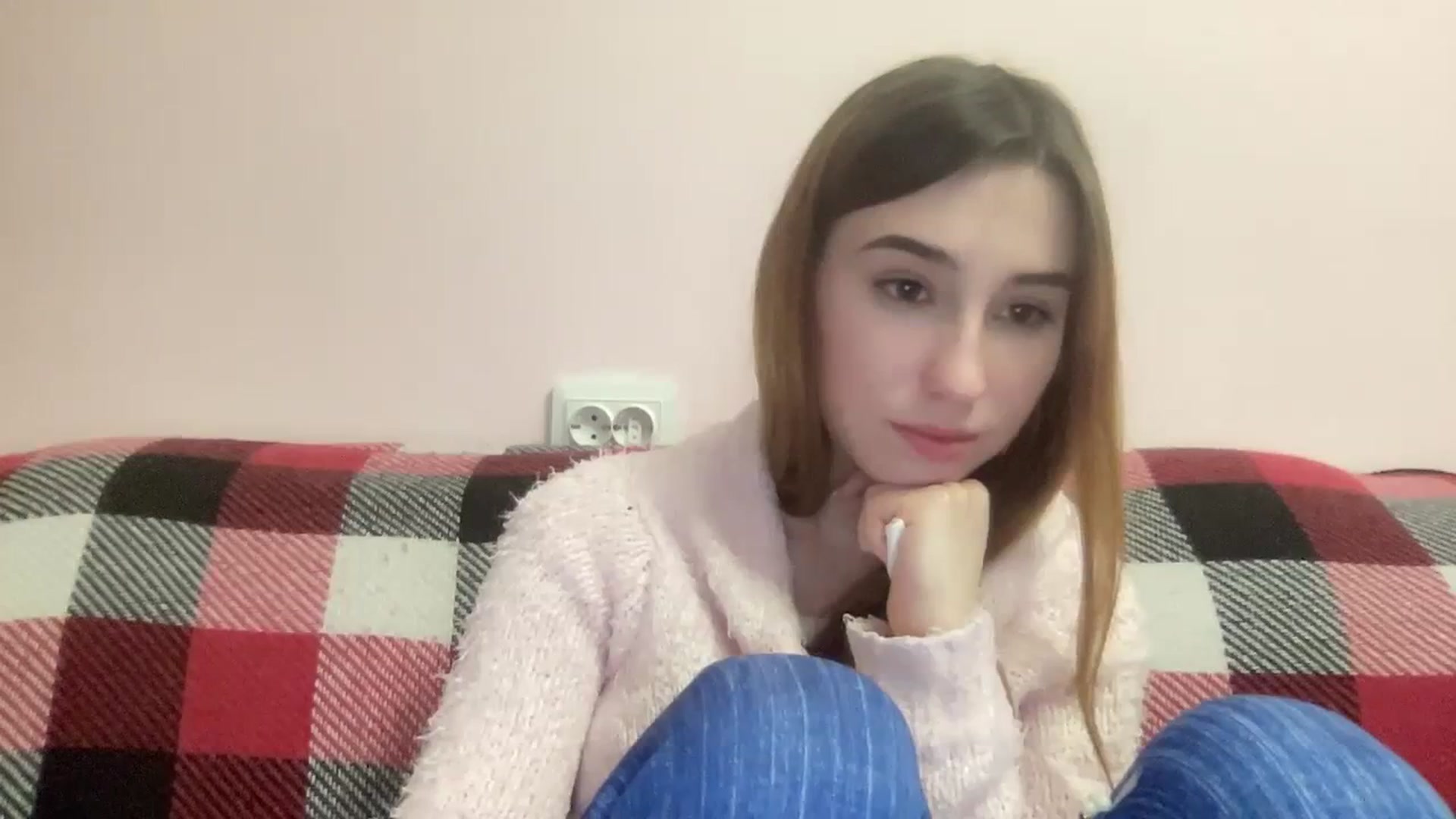 Gallery image thumbnail from Just_I's myfreecams stream on, 01/29/2024, 21:25 image 19 of 20