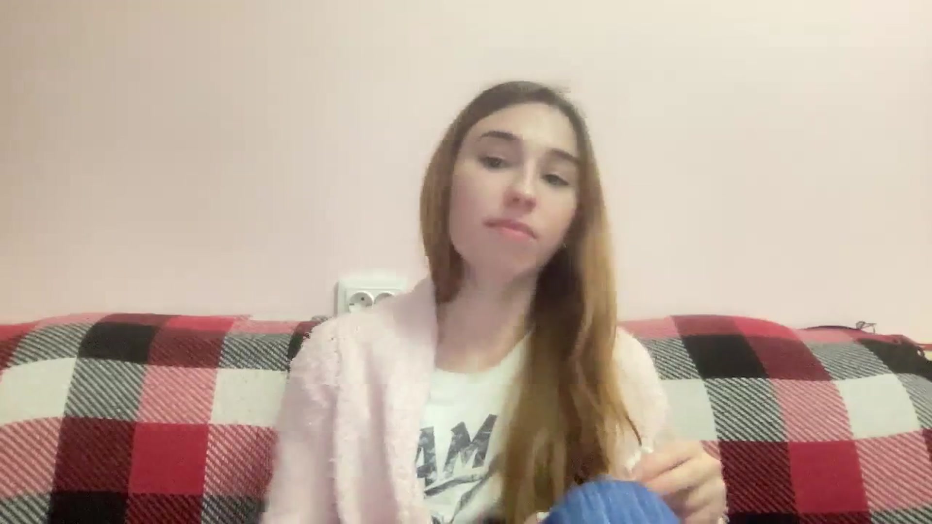 Gallery image thumbnail from Just_I's myfreecams stream on, 01/29/2024, 21:25 image 7 of 20