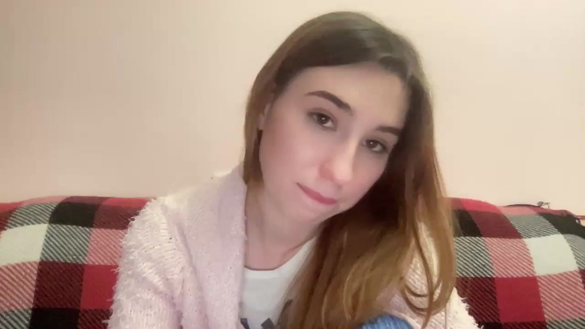 Gallery image thumbnail from Just_I's myfreecams stream on, 01/29/2024, 21:25 image 3 of 20
