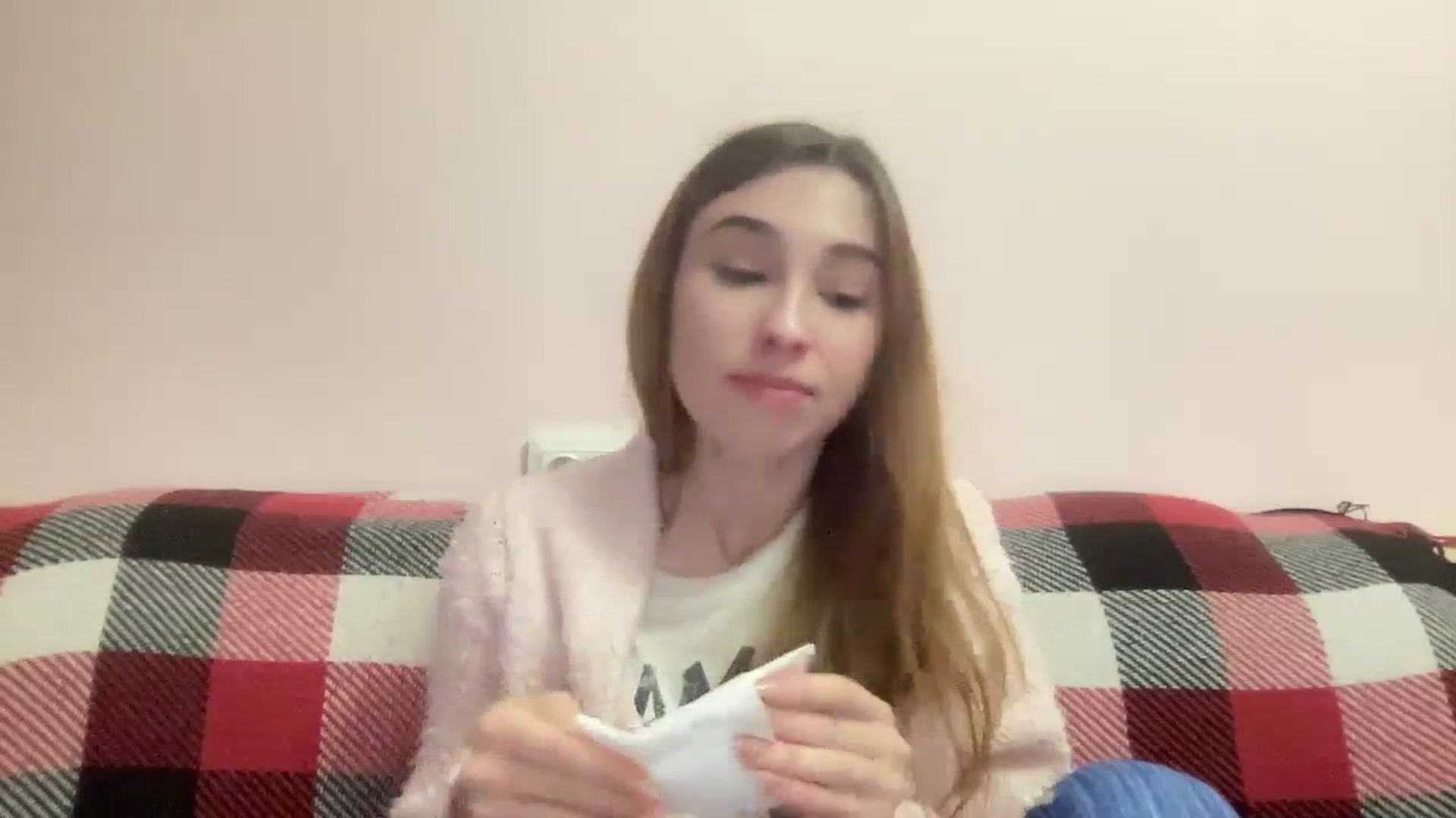 Gallery image thumbnail from Just_I's myfreecams stream on, 01/29/2024, 21:25 image 6 of 20