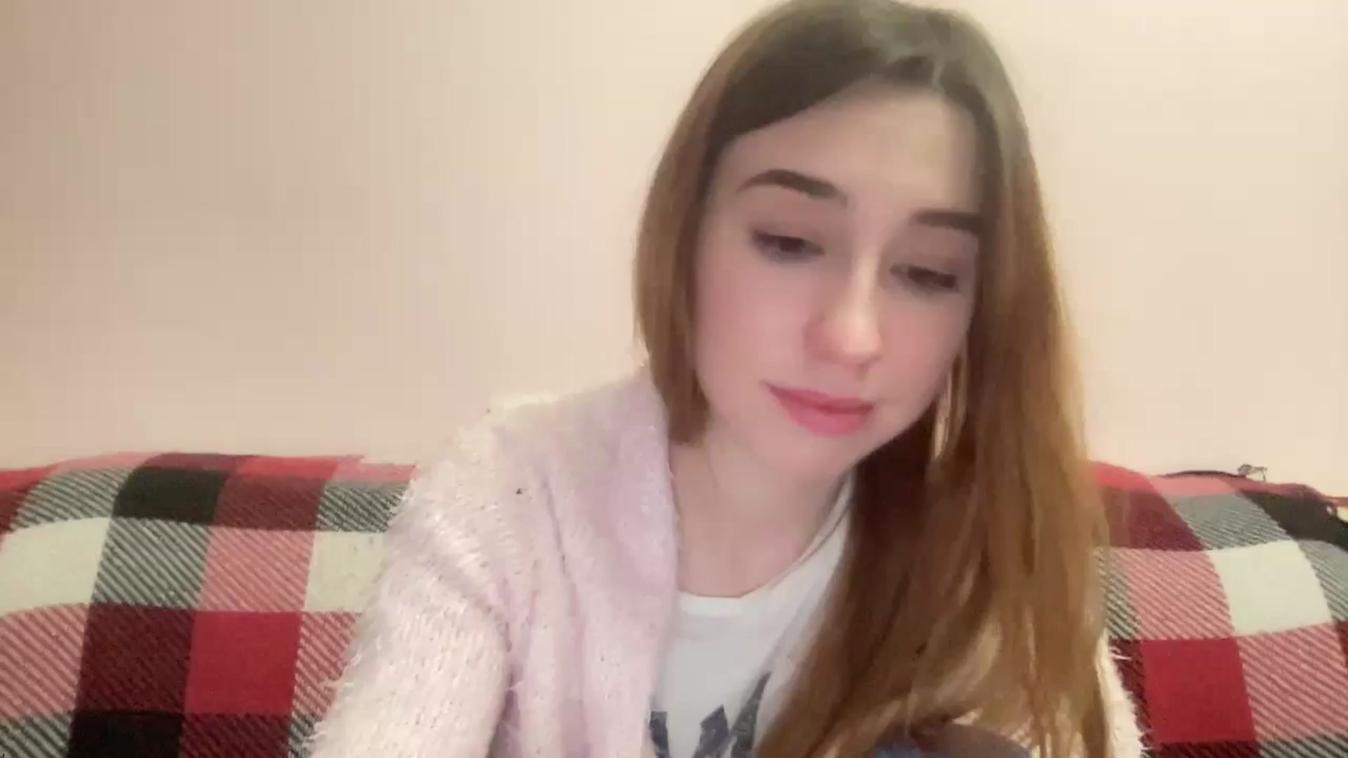 Gallery image thumbnail from Just_I's myfreecams stream on, 01/29/2024, 21:25 image 5 of 20