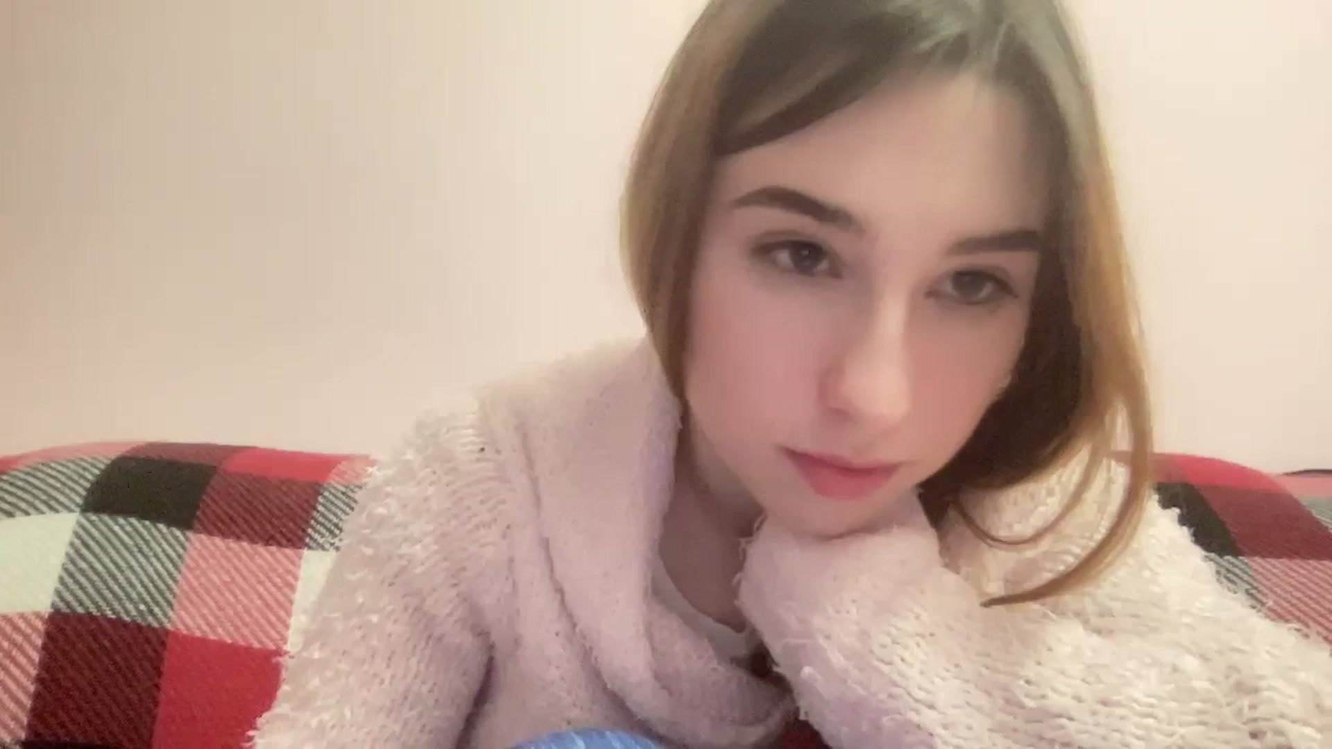 Gallery image thumbnail from Just_I's myfreecams stream on, 01/29/2024, 22:24 image 9 of 20