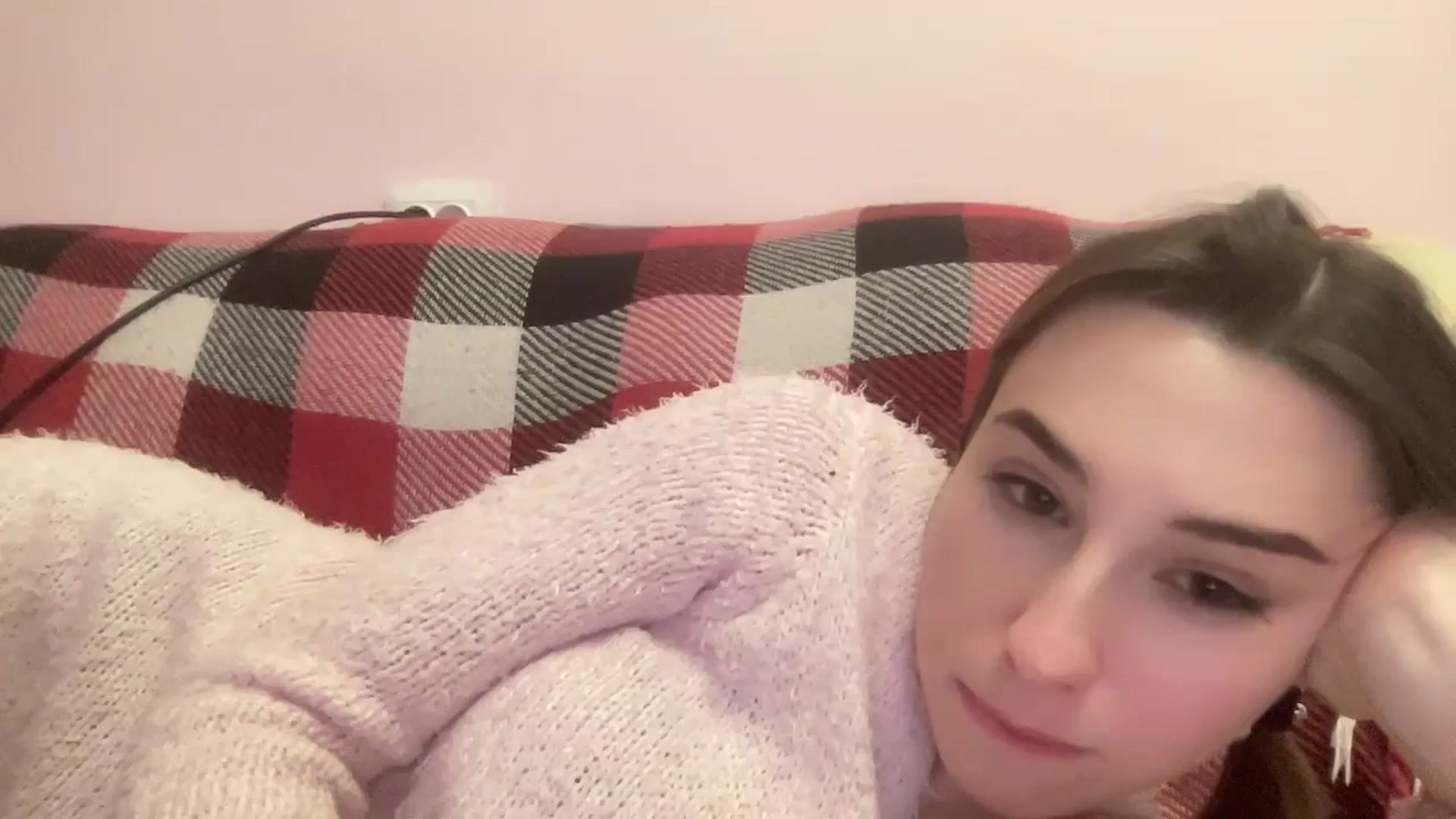 Gallery image thumbnail from Just_I's myfreecams stream on, 01/30/2024, 02:25 image 1 of 20