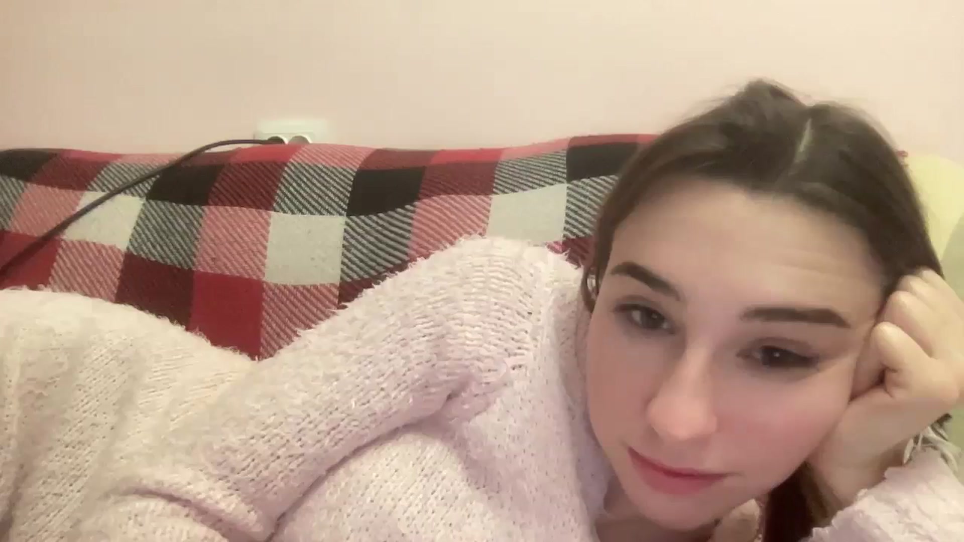 Gallery image thumbnail from Just_I's myfreecams stream on, 01/30/2024, 02:25 image 14 of 20