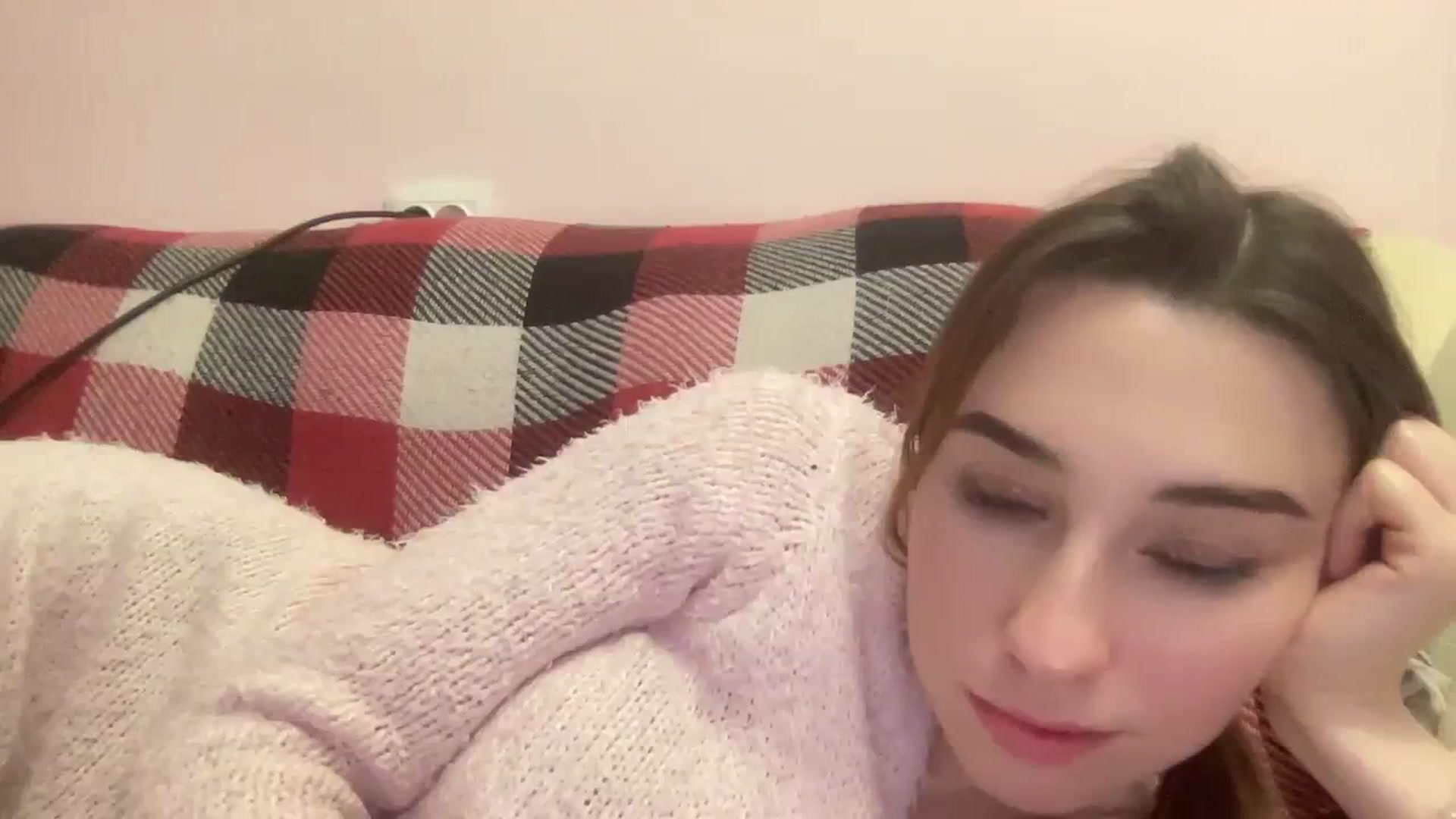 Gallery image thumbnail from Just_I's myfreecams stream on, 01/30/2024, 02:25 image 5 of 20