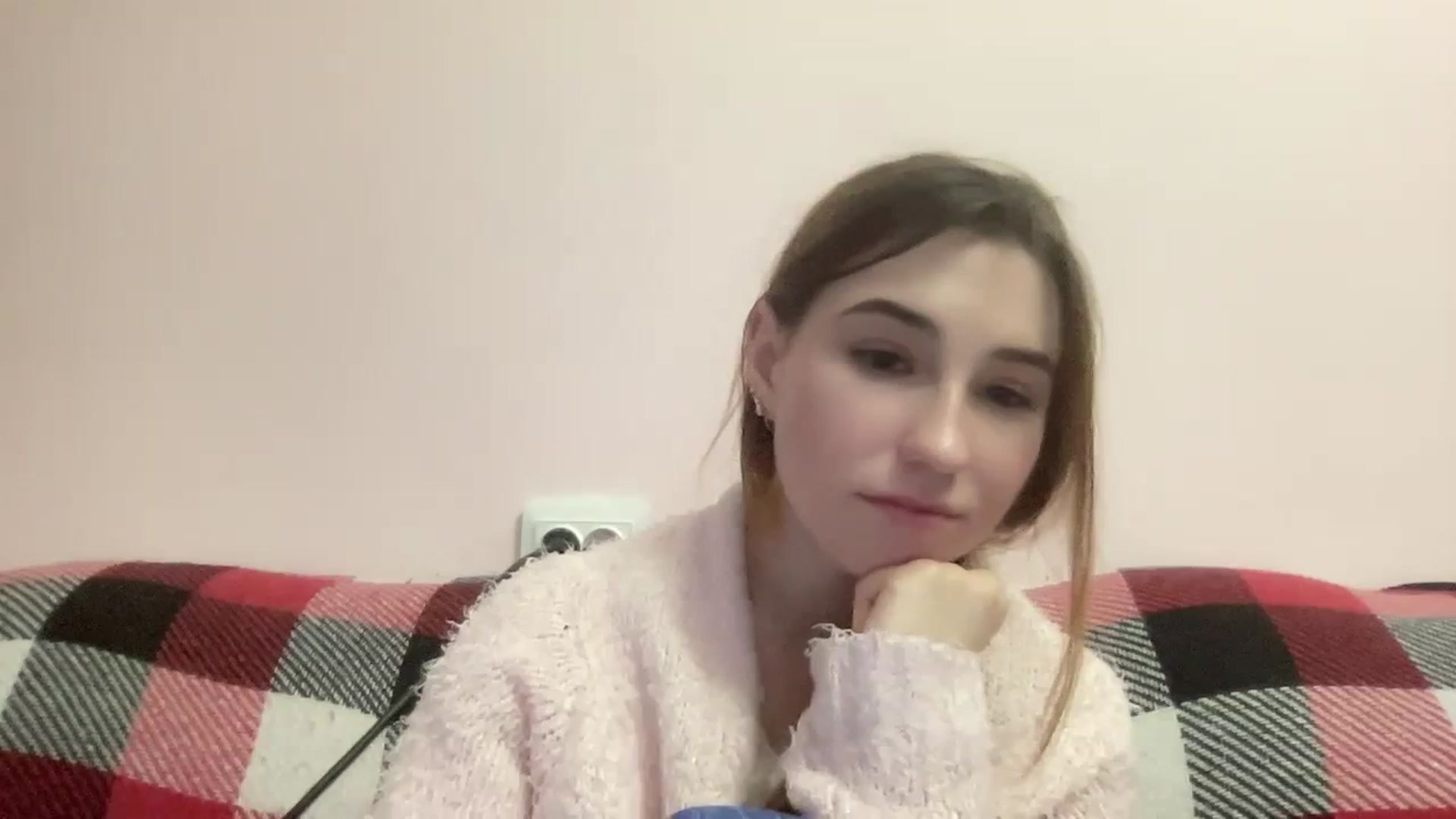 Gallery image thumbnail from Just_I's myfreecams stream on, 01/30/2024, 05:38 image 16 of 20