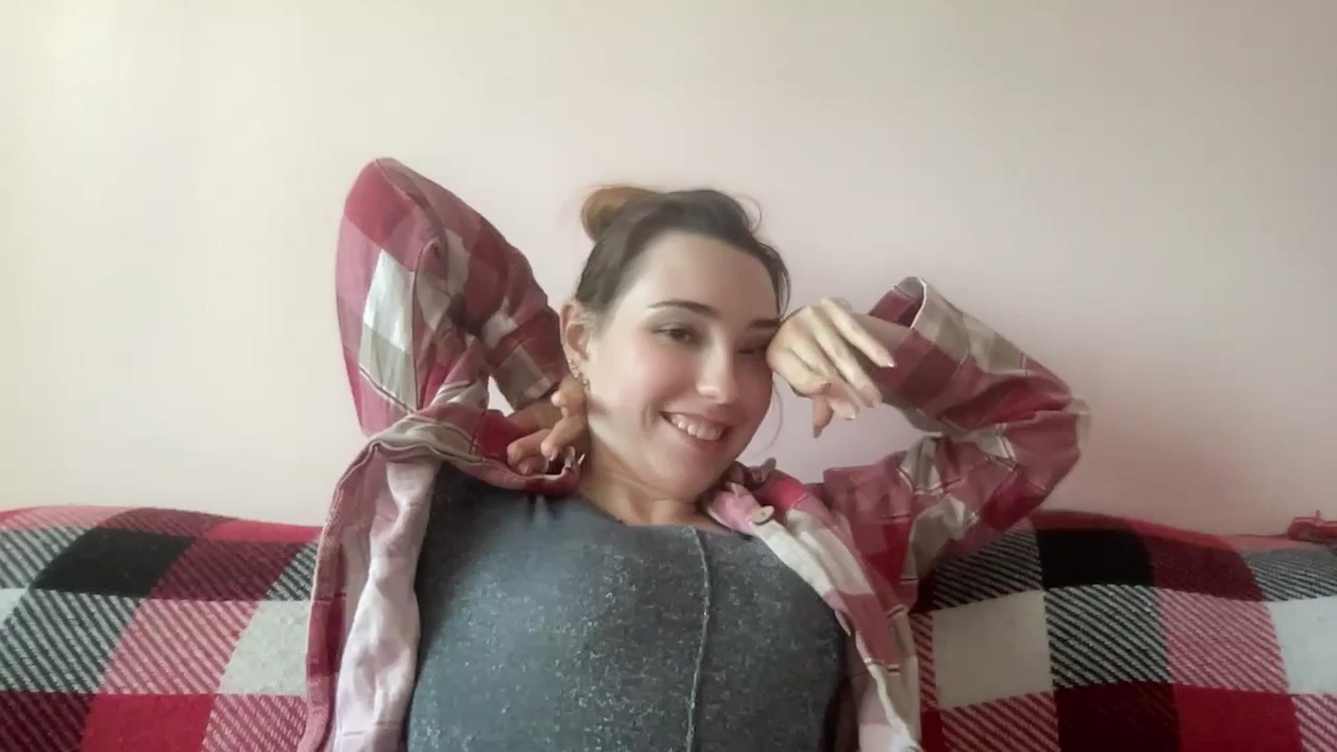 Gallery image thumbnail from Just_I's myfreecams stream on, 01/30/2024, 13:11 image 3 of 20
