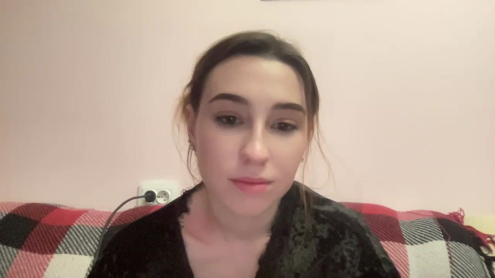 Gallery image thumbnail from Just_I's myfreecams stream on, 02/07/2024, 24:27 image 18 of 20