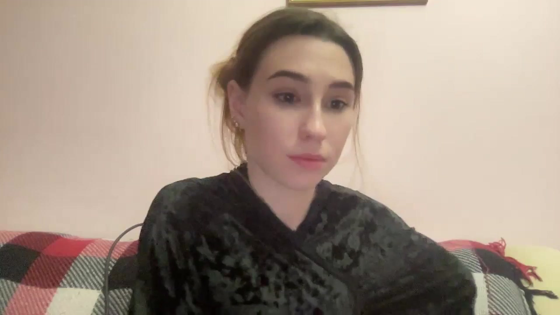 Gallery image thumbnail from Just_I's myfreecams stream on, 02/07/2024, 24:27 image 3 of 20