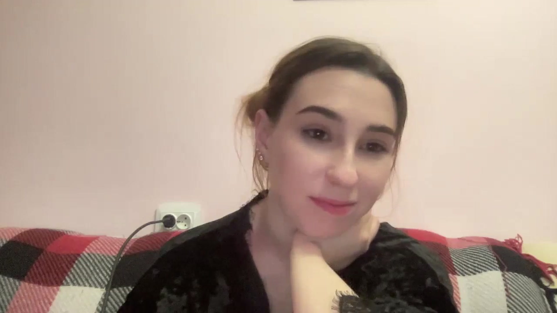 Gallery image thumbnail from Just_I's myfreecams stream on, 02/07/2024, 24:27 image 20 of 20