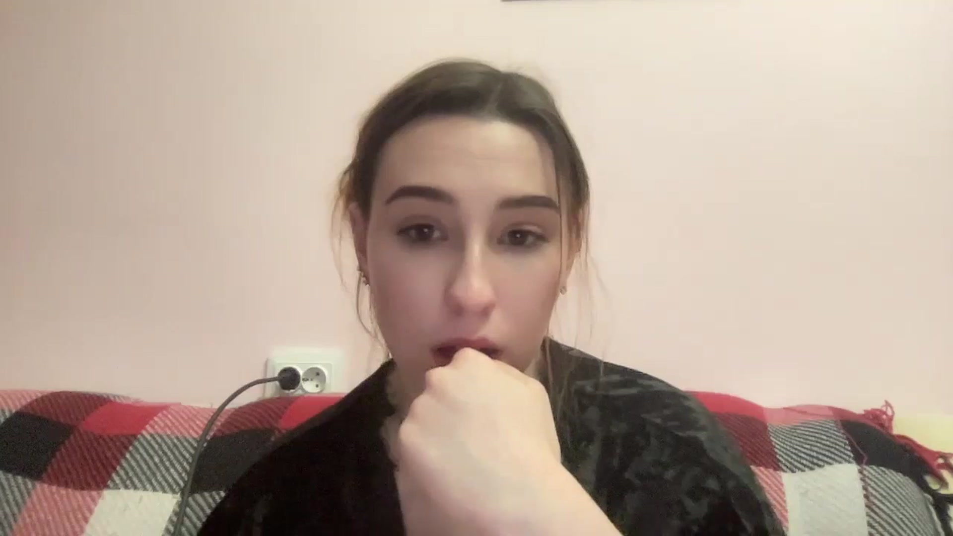 Gallery image thumbnail from Just_I's myfreecams stream on, 02/07/2024, 24:27 image 12 of 20