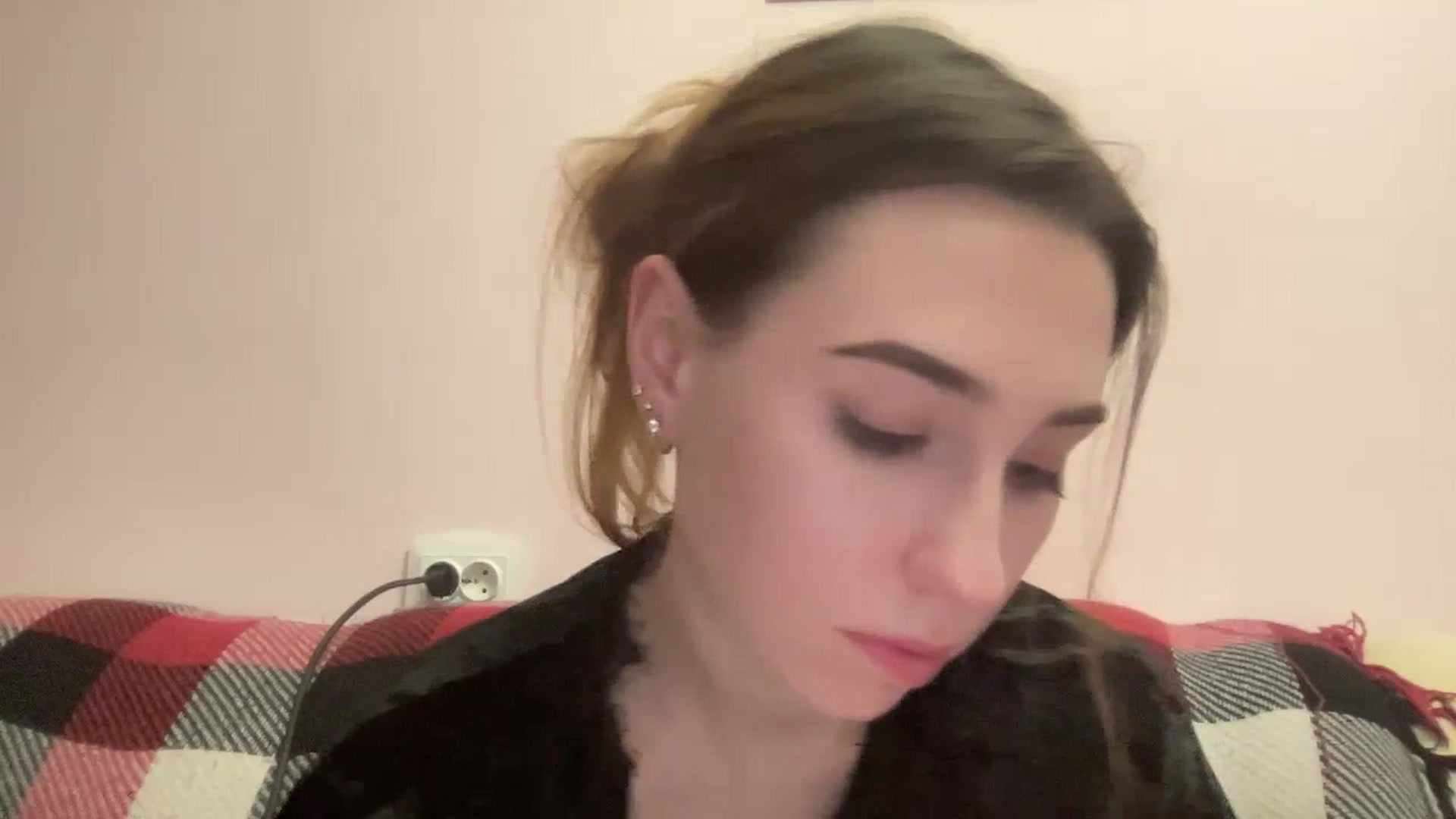 Gallery image thumbnail from Just_I's myfreecams stream on, 02/07/2024, 24:17 image 5 of 20