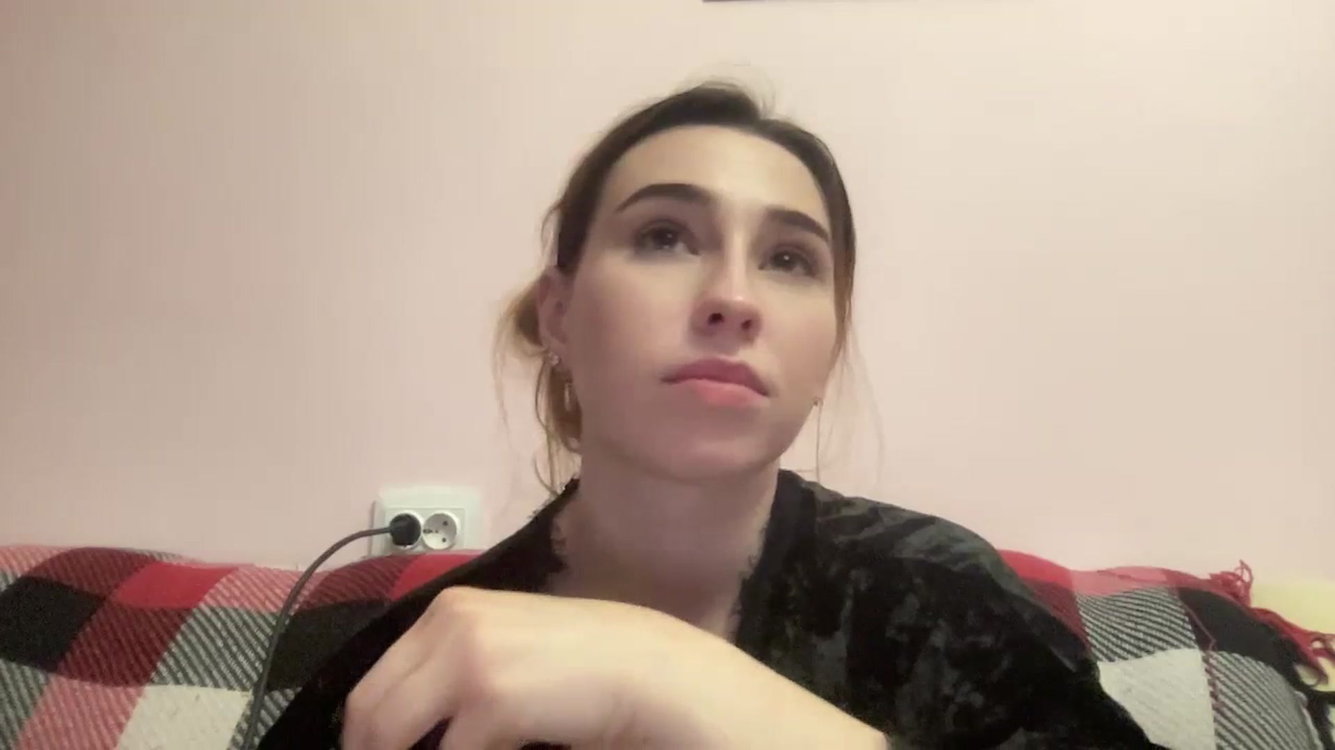 Gallery image thumbnail from Just_I's myfreecams stream on, 02/07/2024, 24:17 image 11 of 20