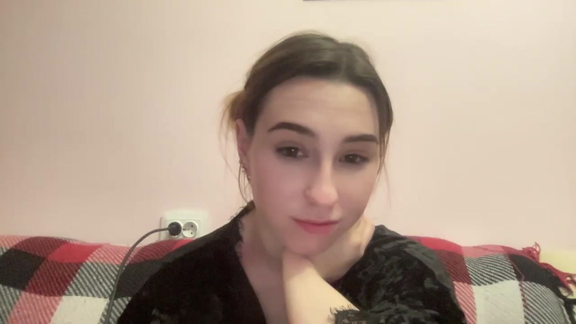 Gallery image thumbnail from Just_I's myfreecams stream on, 02/07/2024, 24:17 image 20 of 20