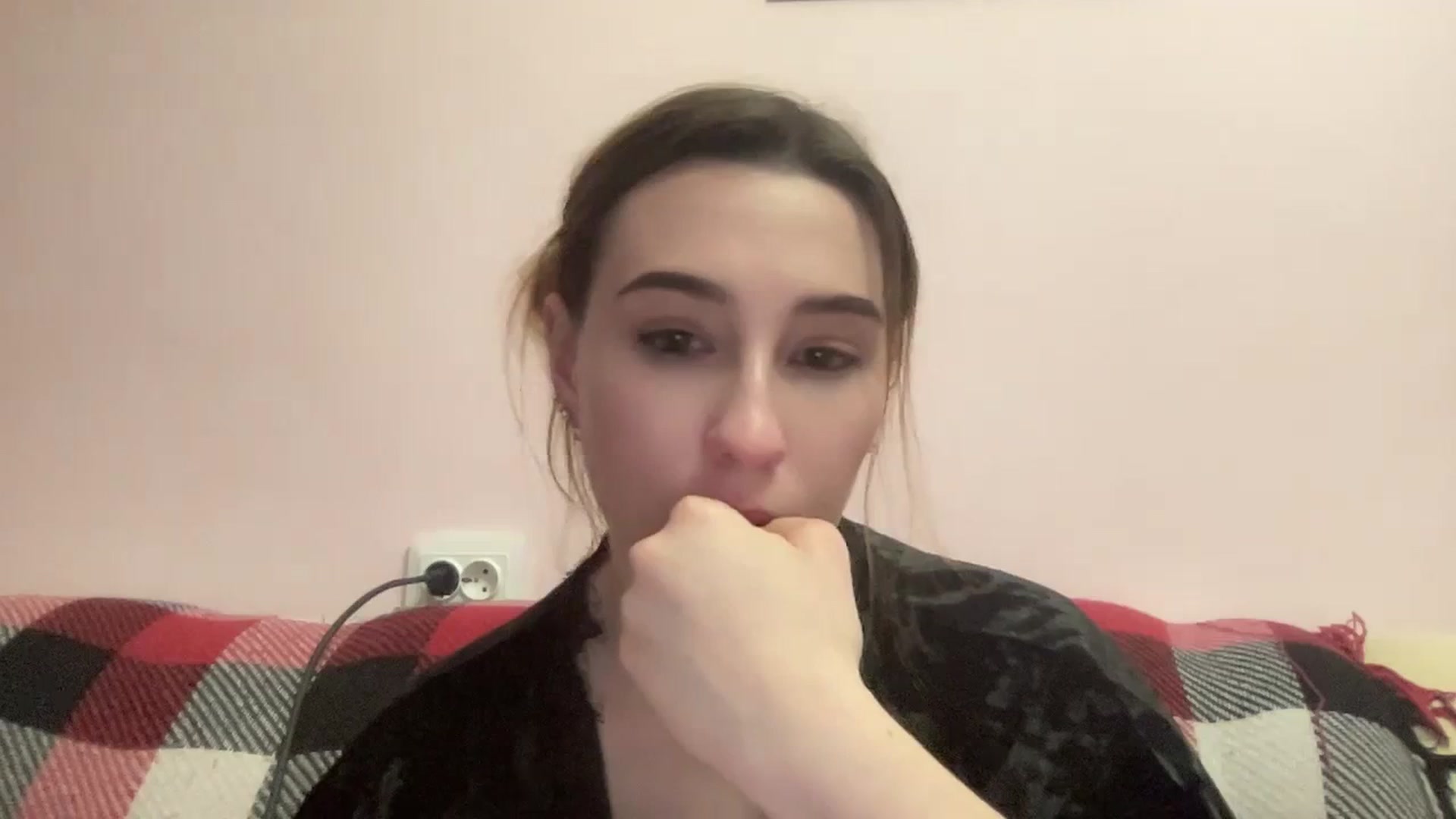 Gallery image thumbnail from Just_I's myfreecams stream on, 02/07/2024, 24:17 image 9 of 20
